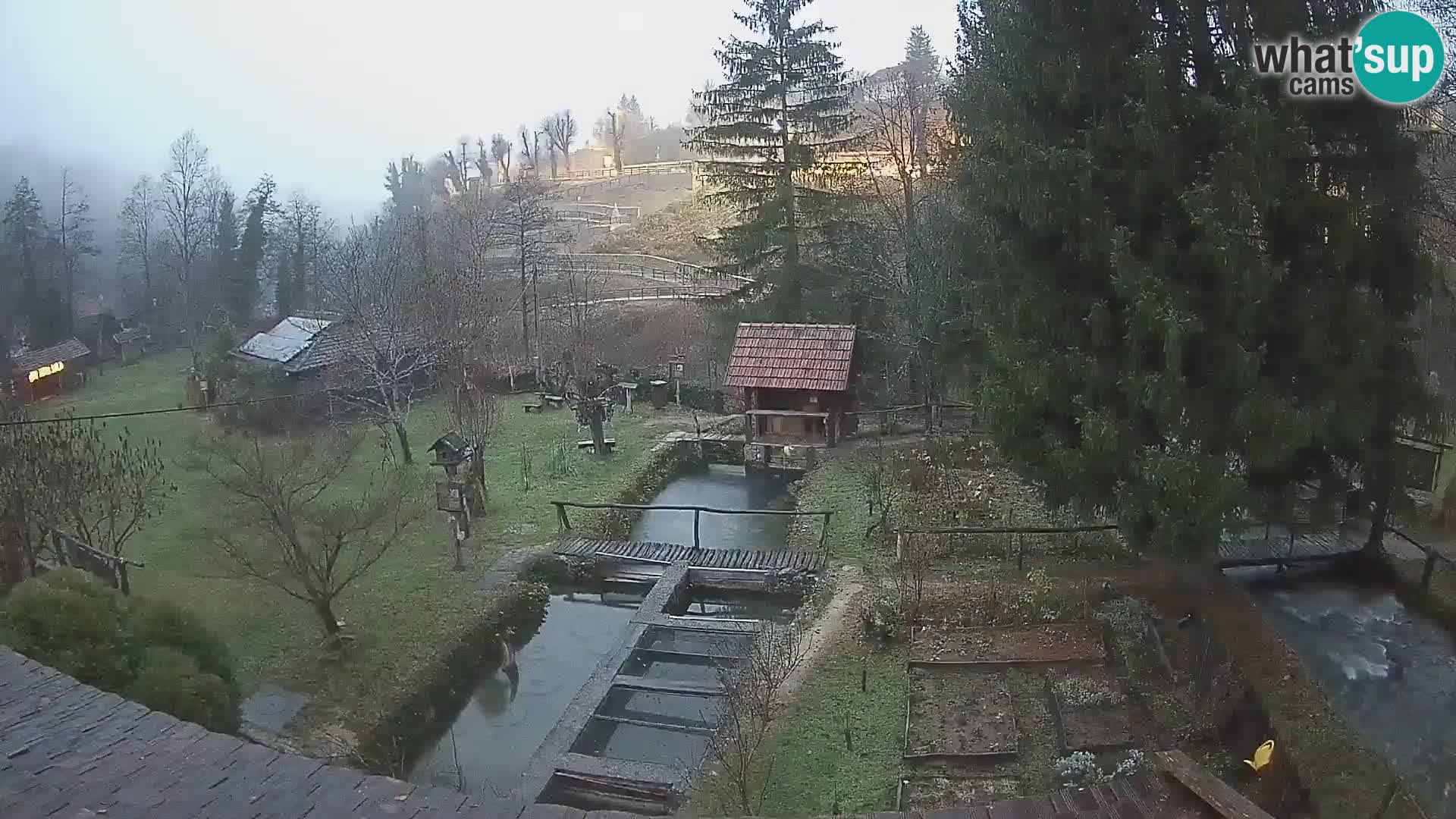 Spletna kamera v živo Rastoke – reka Slunjčica – Hrvaška