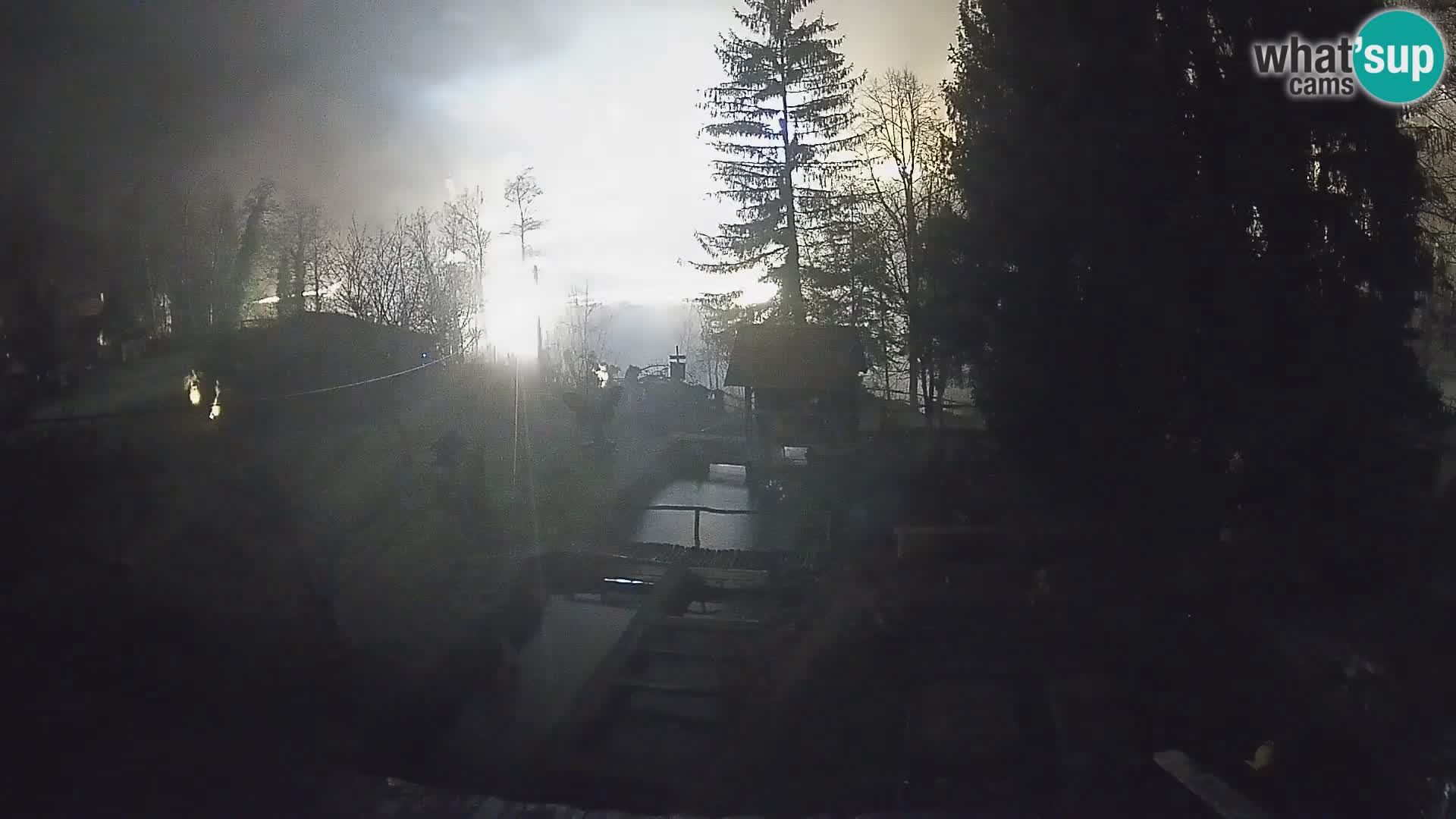 Spletna kamera v živo Rastoke – reka Slunjčica – Hrvaška