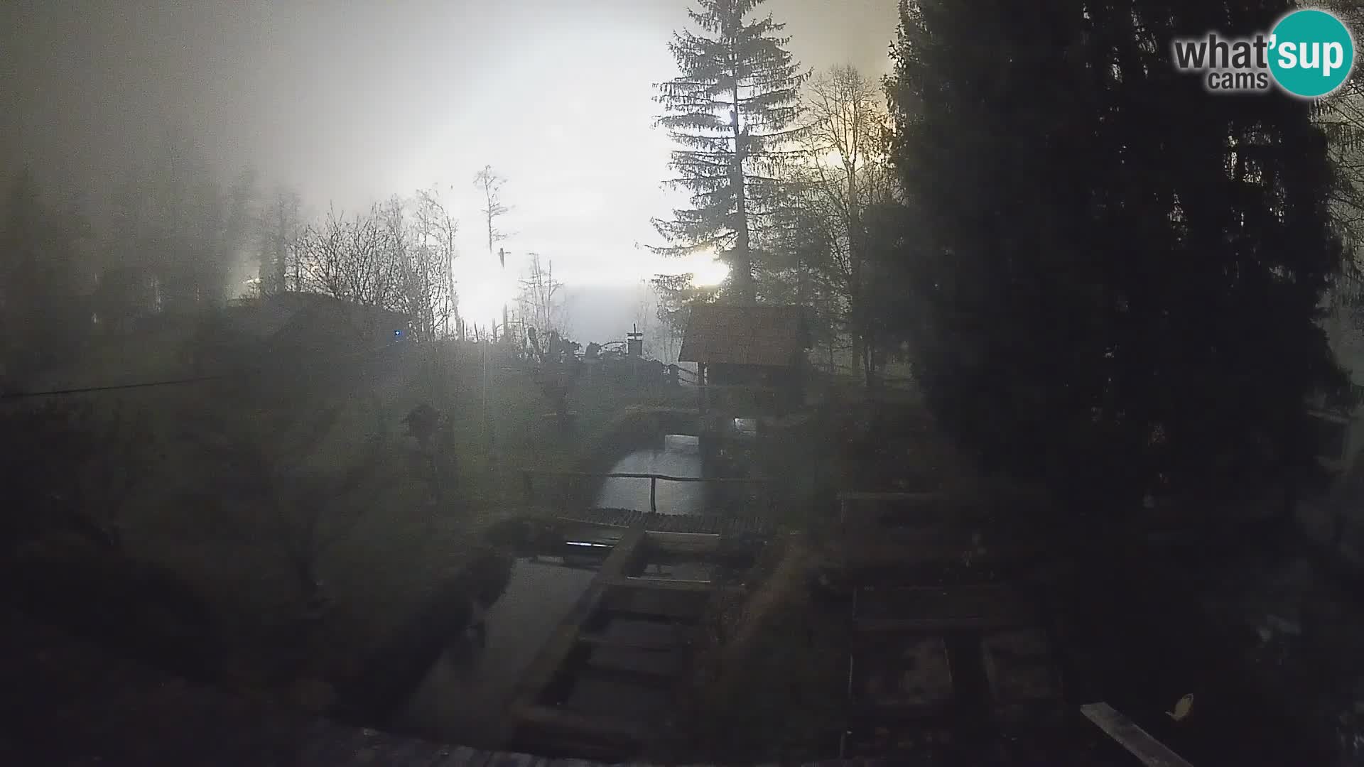 Spletna kamera v živo Rastoke – reka Slunjčica – Hrvaška