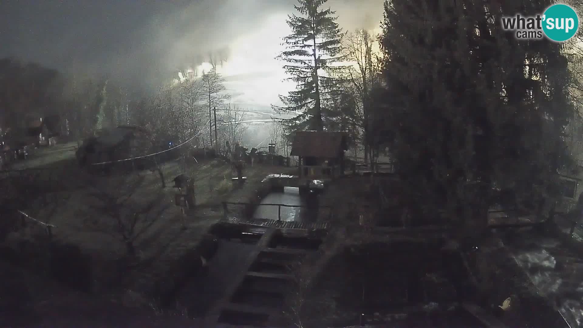 Spletna kamera v živo Rastoke – reka Slunjčica – Hrvaška