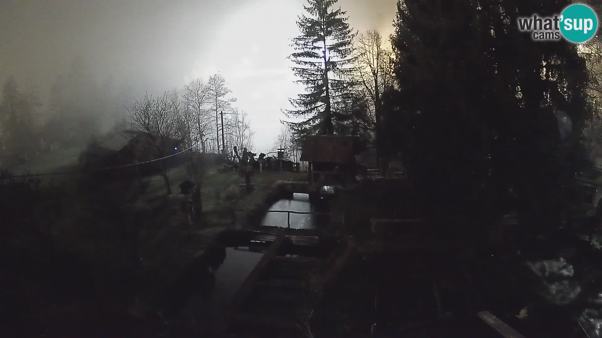 Spletna kamera v živo Rastoke – reka Slunjčica – Hrvaška