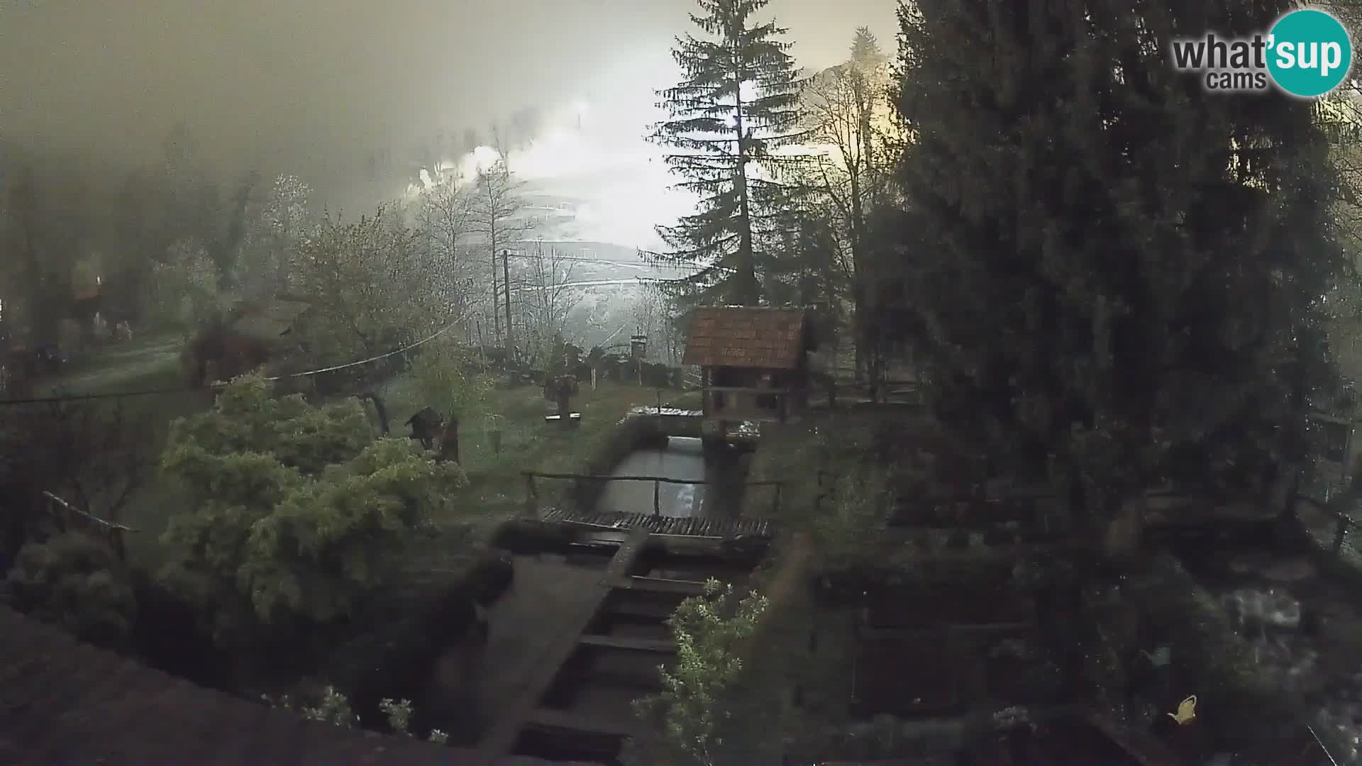 Web kamera uživo Rastoke – rijeka Slunjčica – Hrvatska