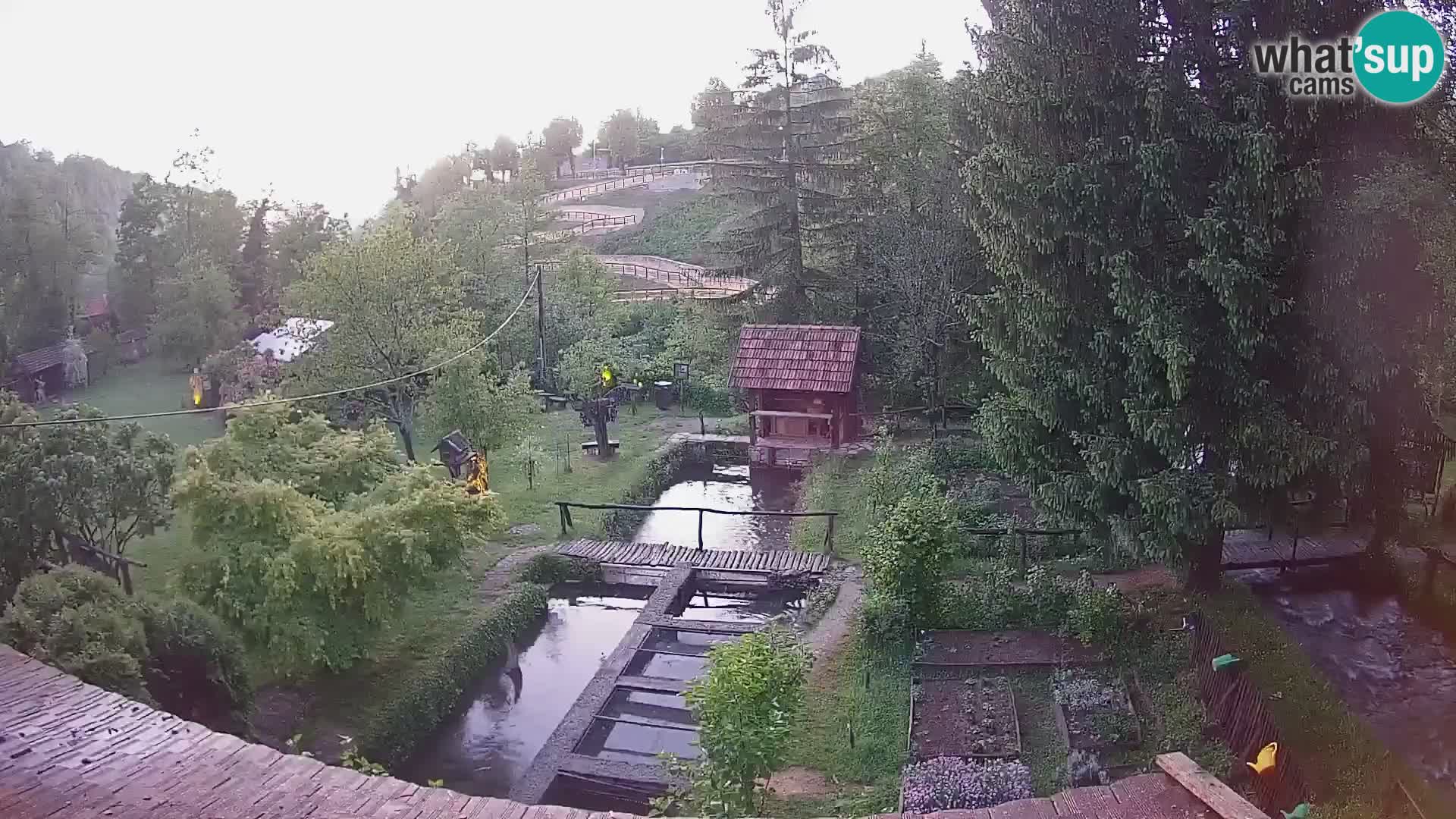 Web kamera uživo Rastoke – rijeka Slunjčica – Hrvatska