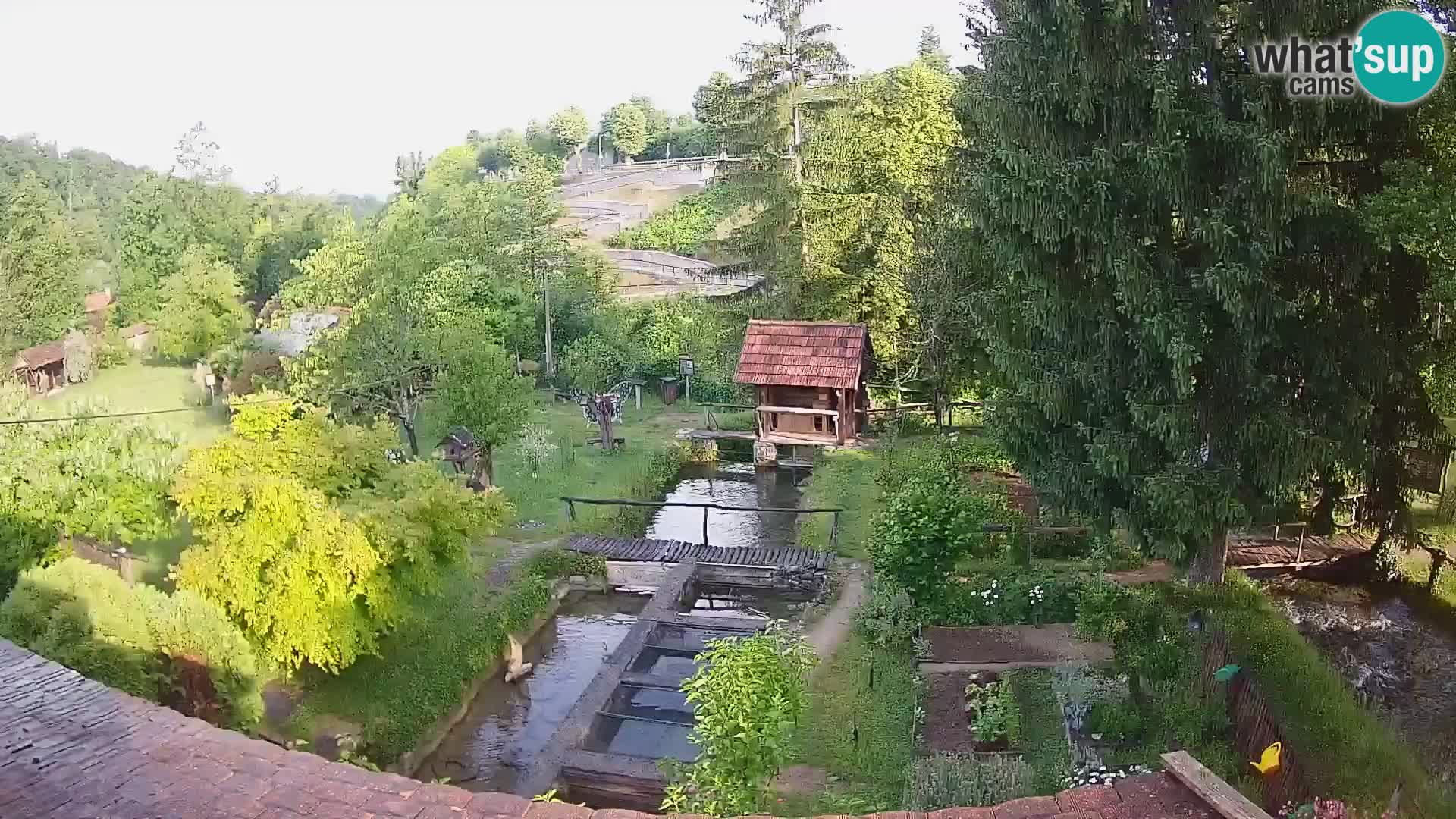 Spletna kamera v živo Rastoke – reka Slunjčica – Hrvaška