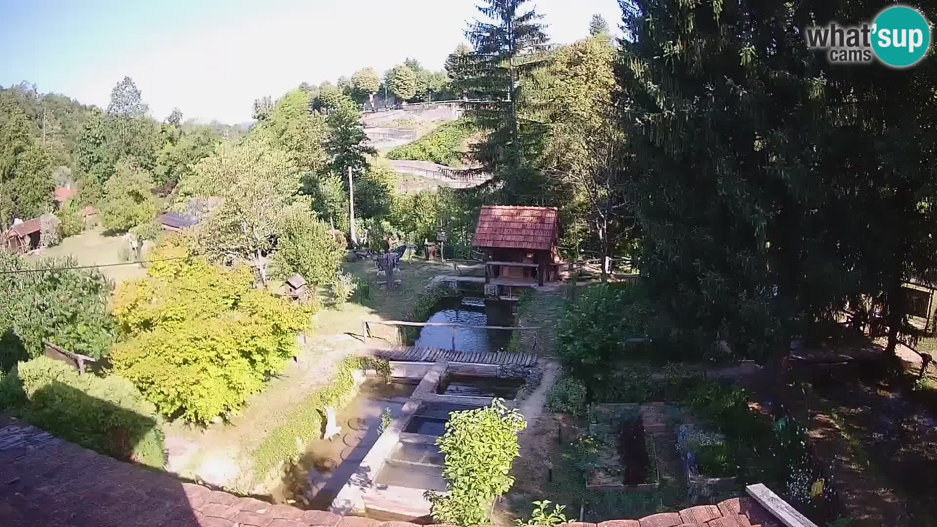 Spletna kamera v živo Rastoke – reka Slunjčica – Hrvaška