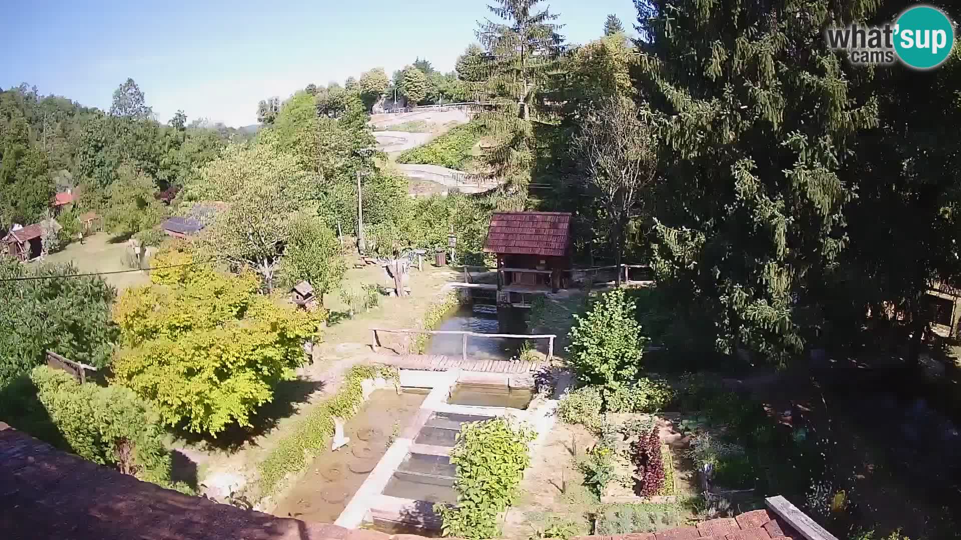 Spletna kamera v živo Rastoke – reka Slunjčica – Hrvaška