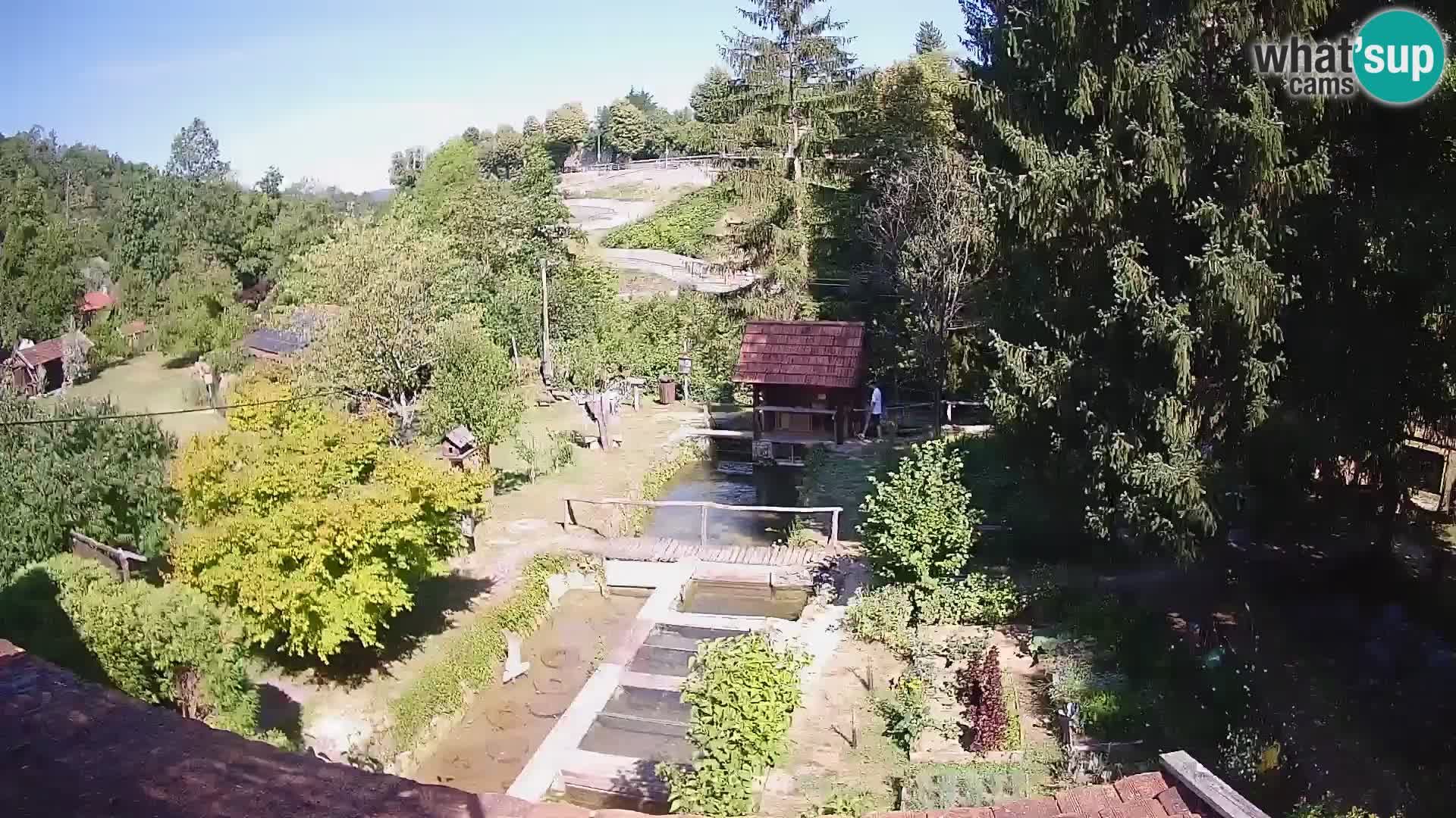 Spletna kamera v živo Rastoke – reka Slunjčica – Hrvaška