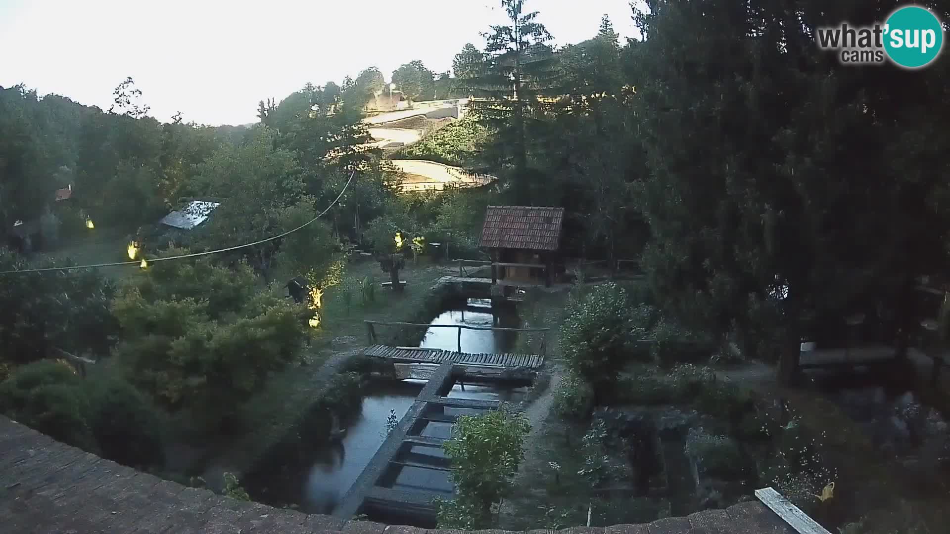 Spletna kamera v živo Rastoke – reka Slunjčica – Hrvaška