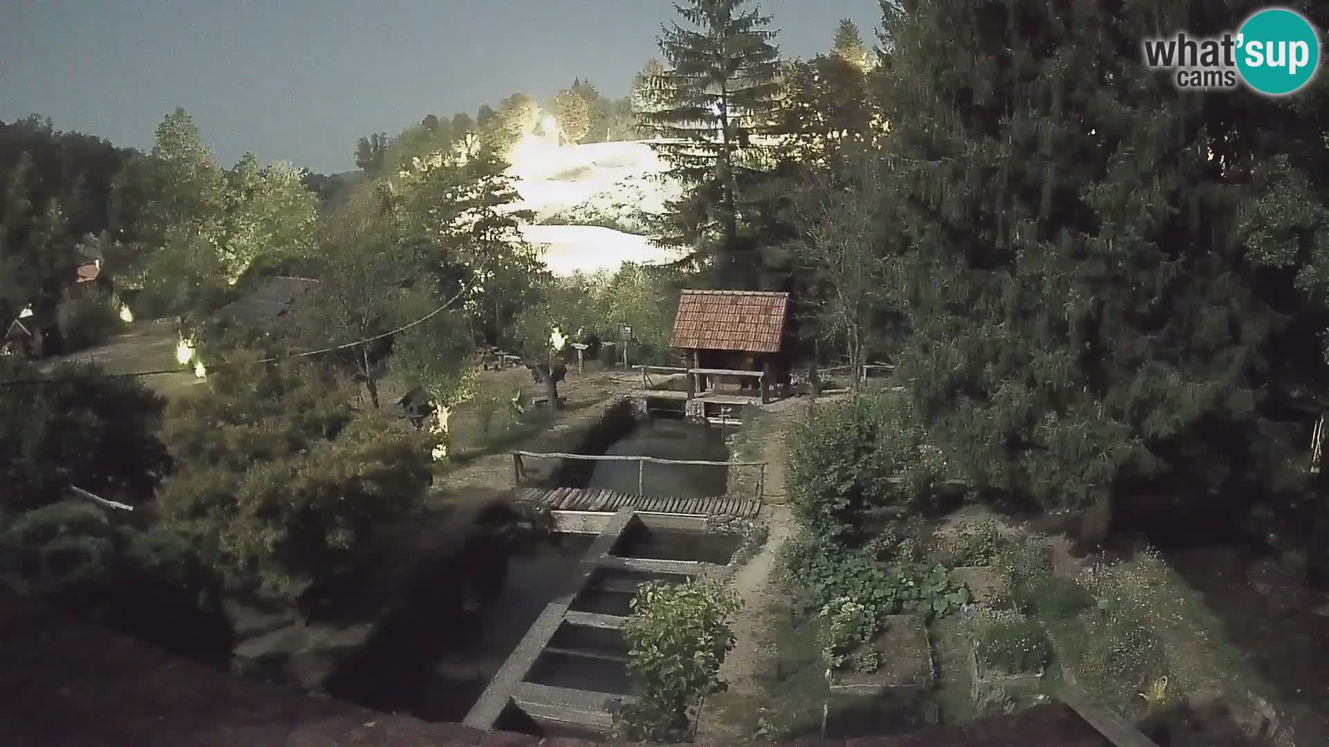 Spletna kamera v živo Rastoke – reka Slunjčica – Hrvaška