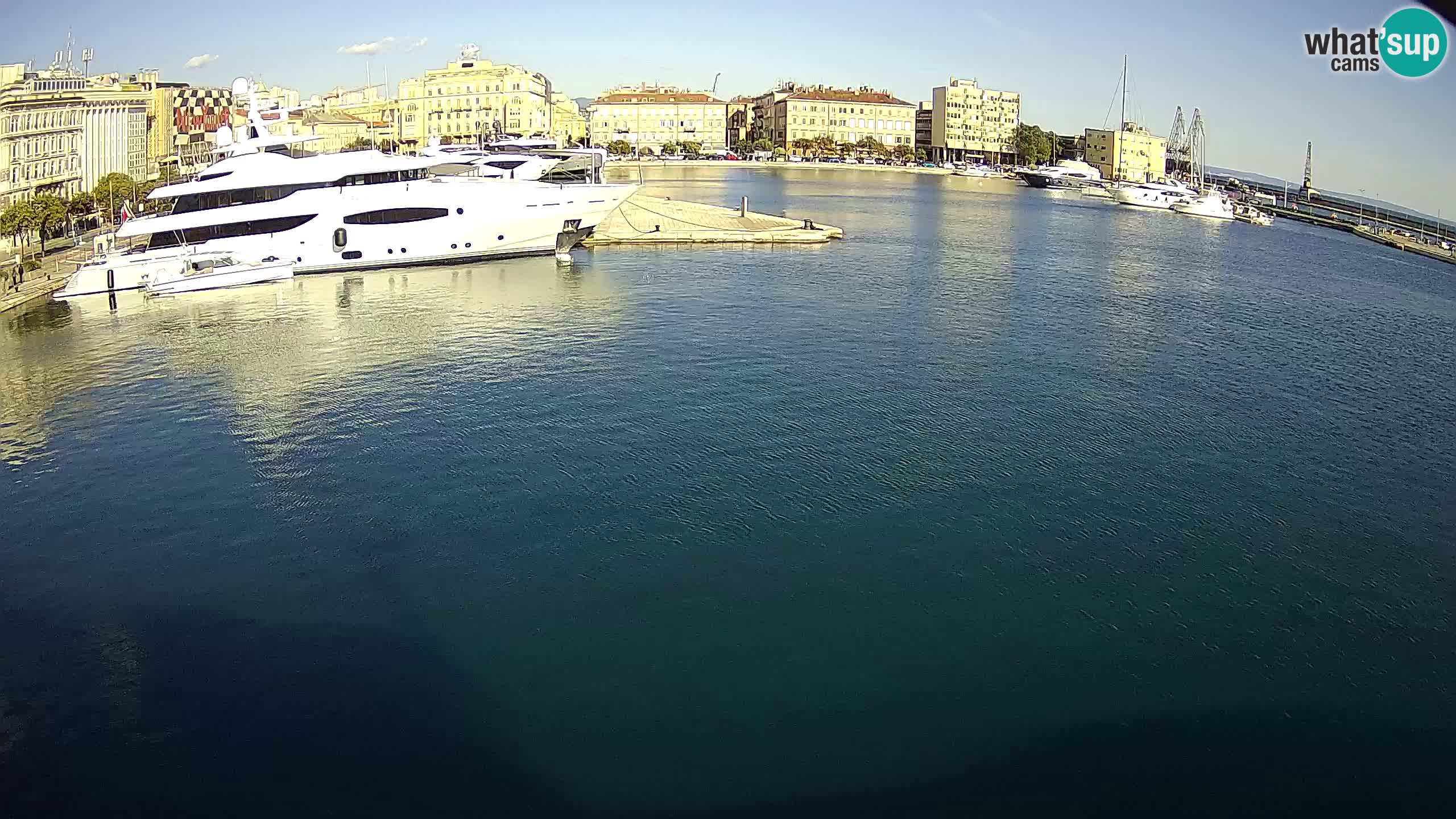 Botel Marina – Rijeka webcam