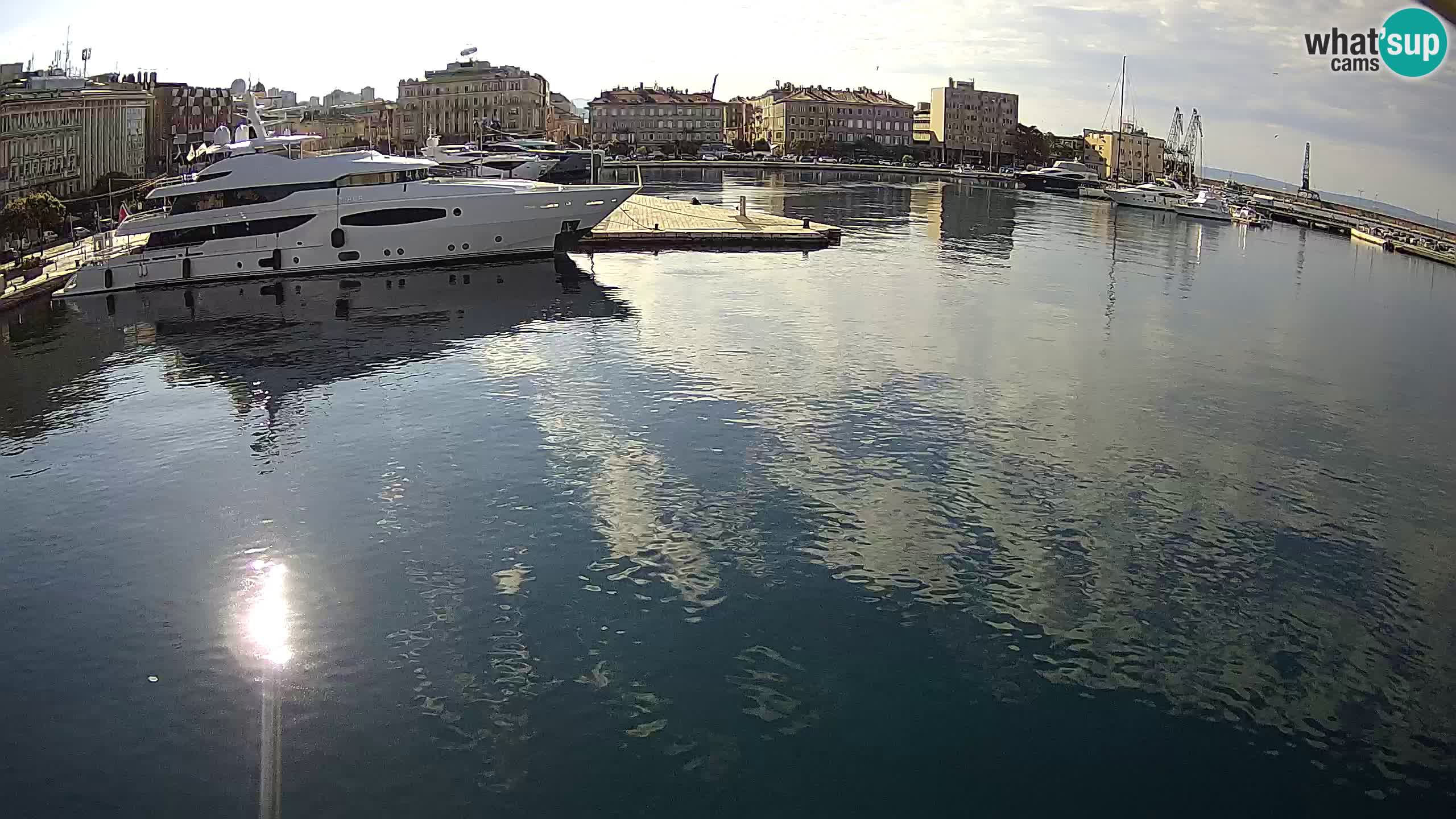 Rijeka – Botel Marina web kamera