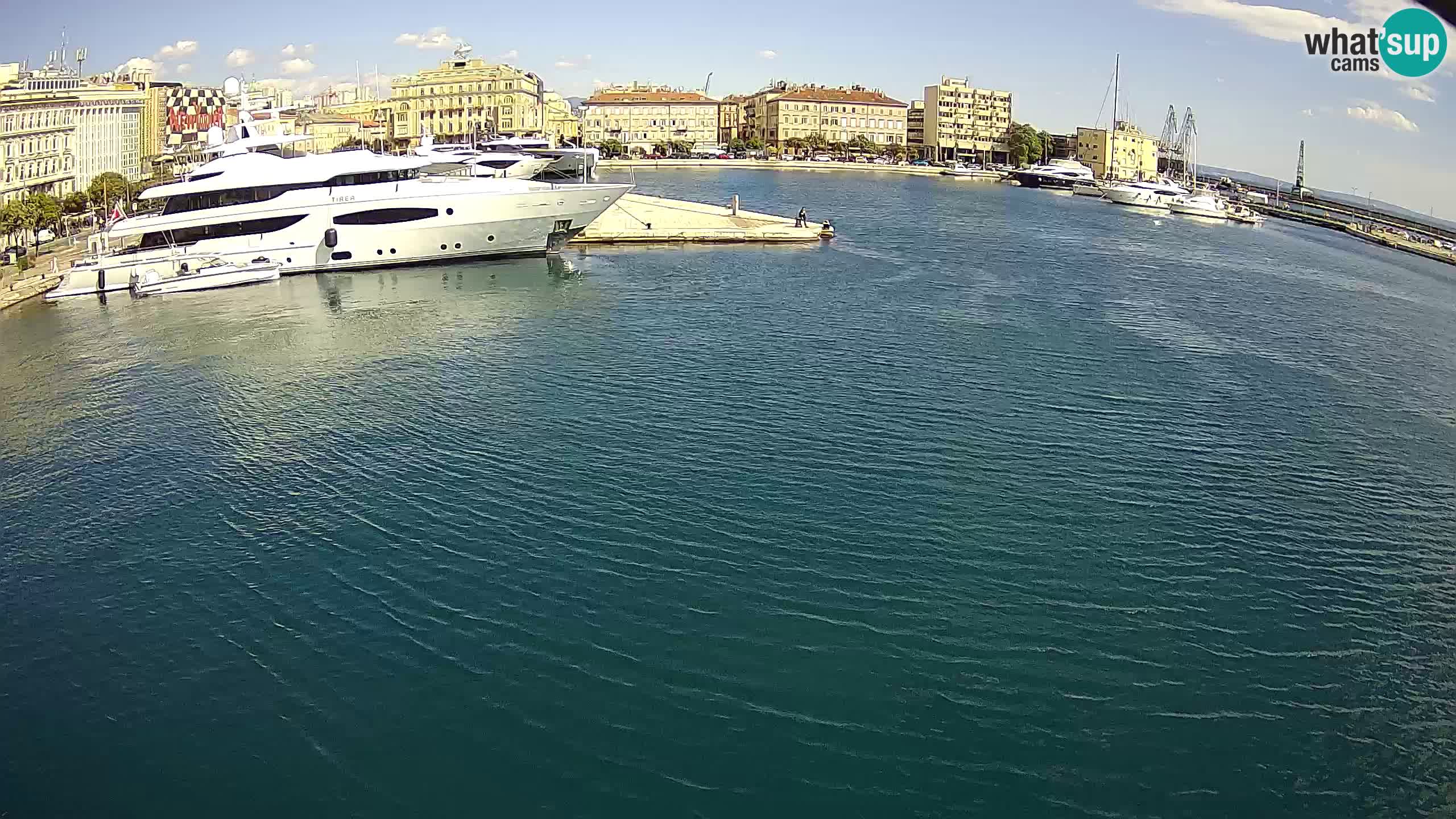 Reka – Botel Marina spletna kamera