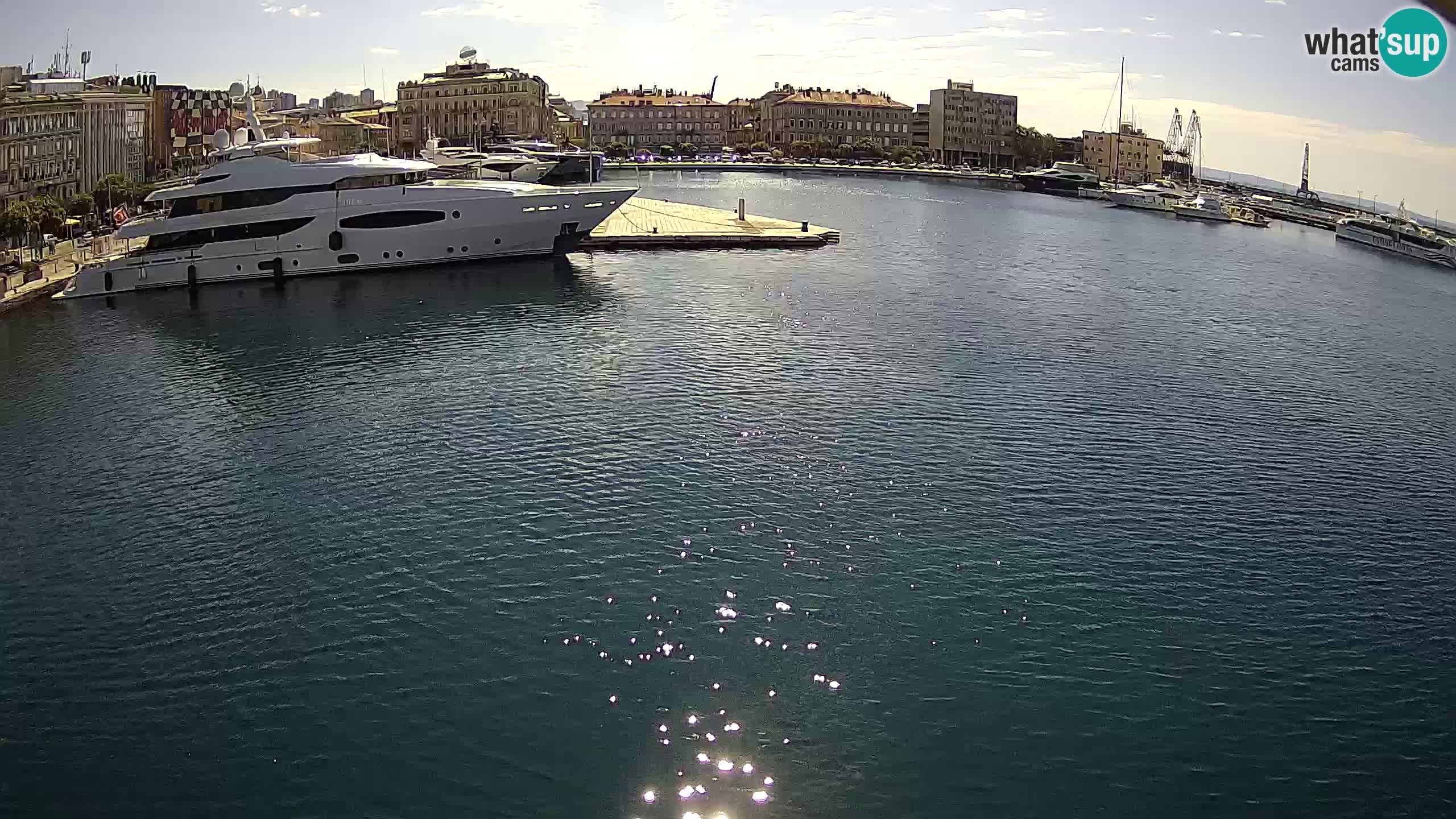 Botel Marina – Rijeka live cam