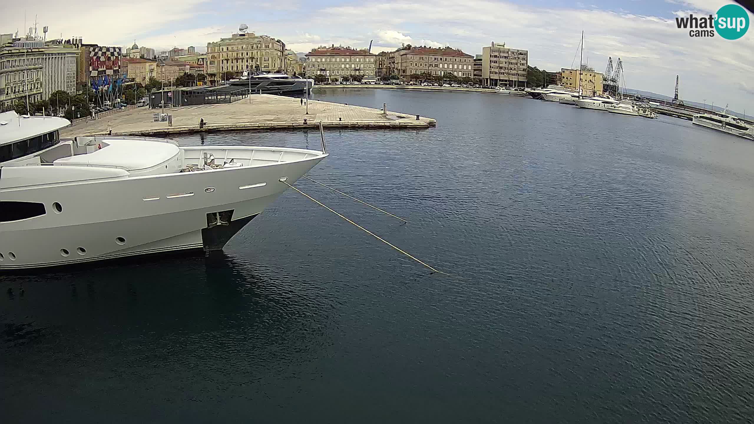 Reka – Botel Marina spletna kamera