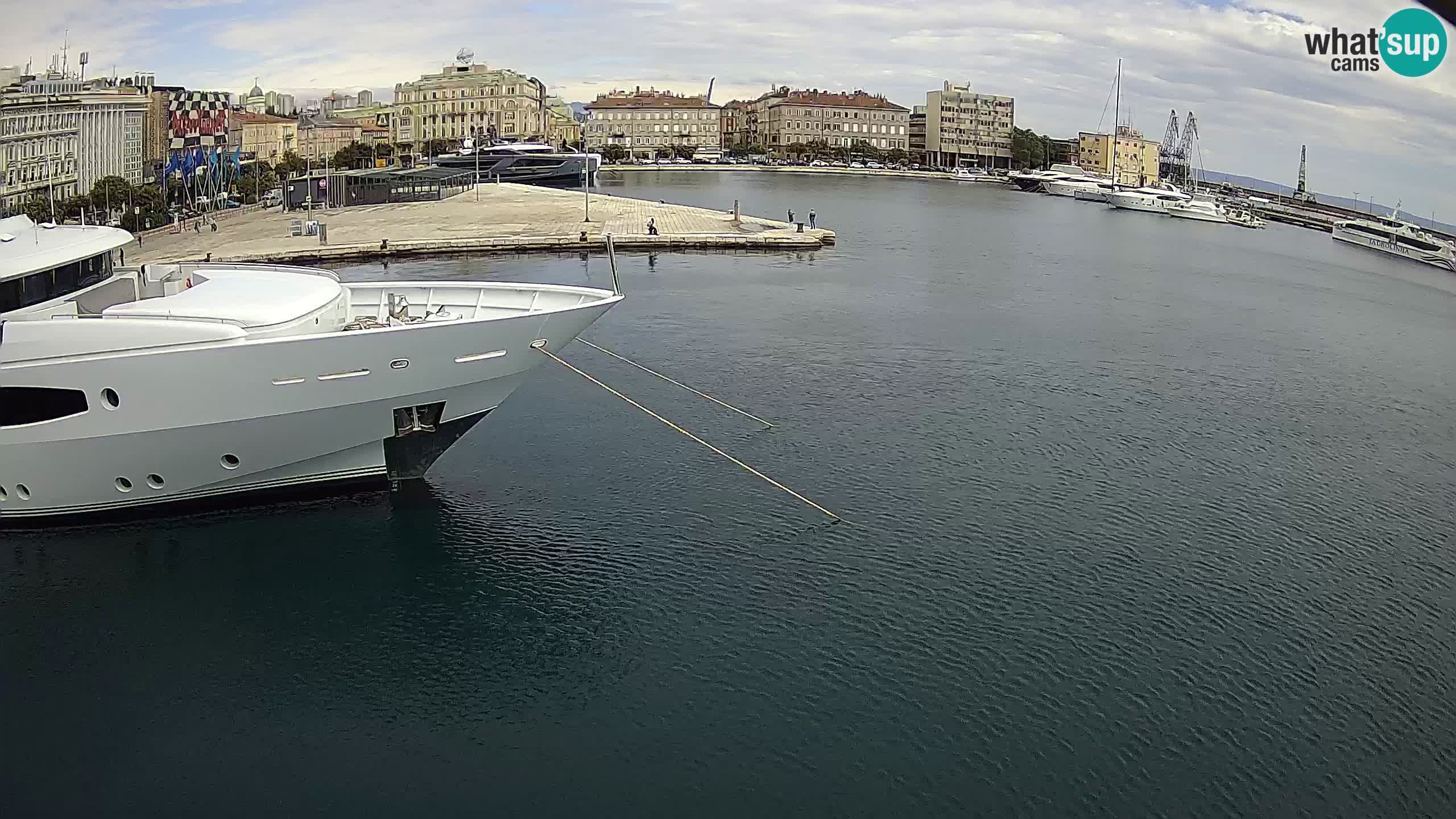 Reka – Botel Marina spletna kamera