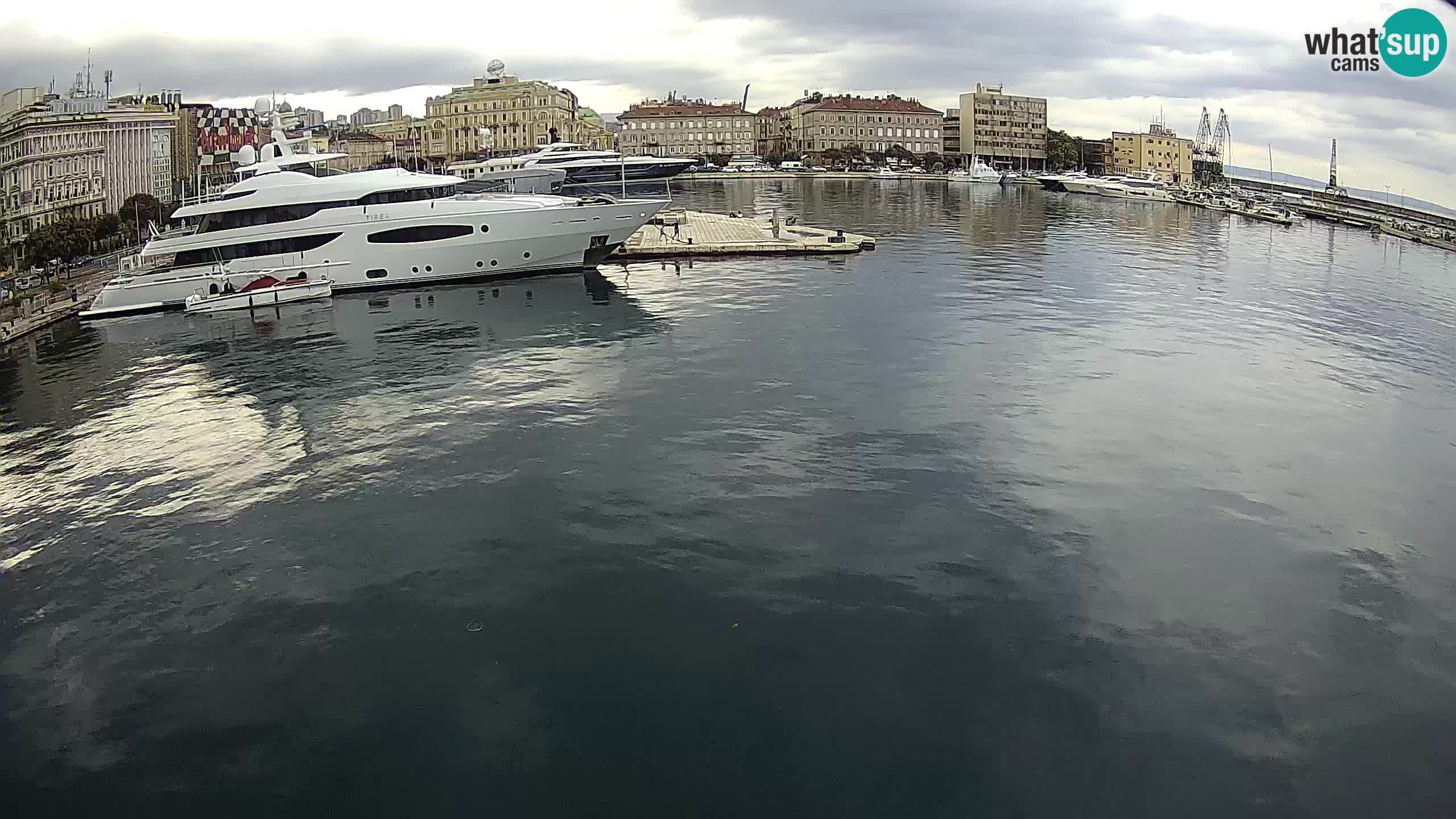 Botel Marina cámara web en vivo Rijeka