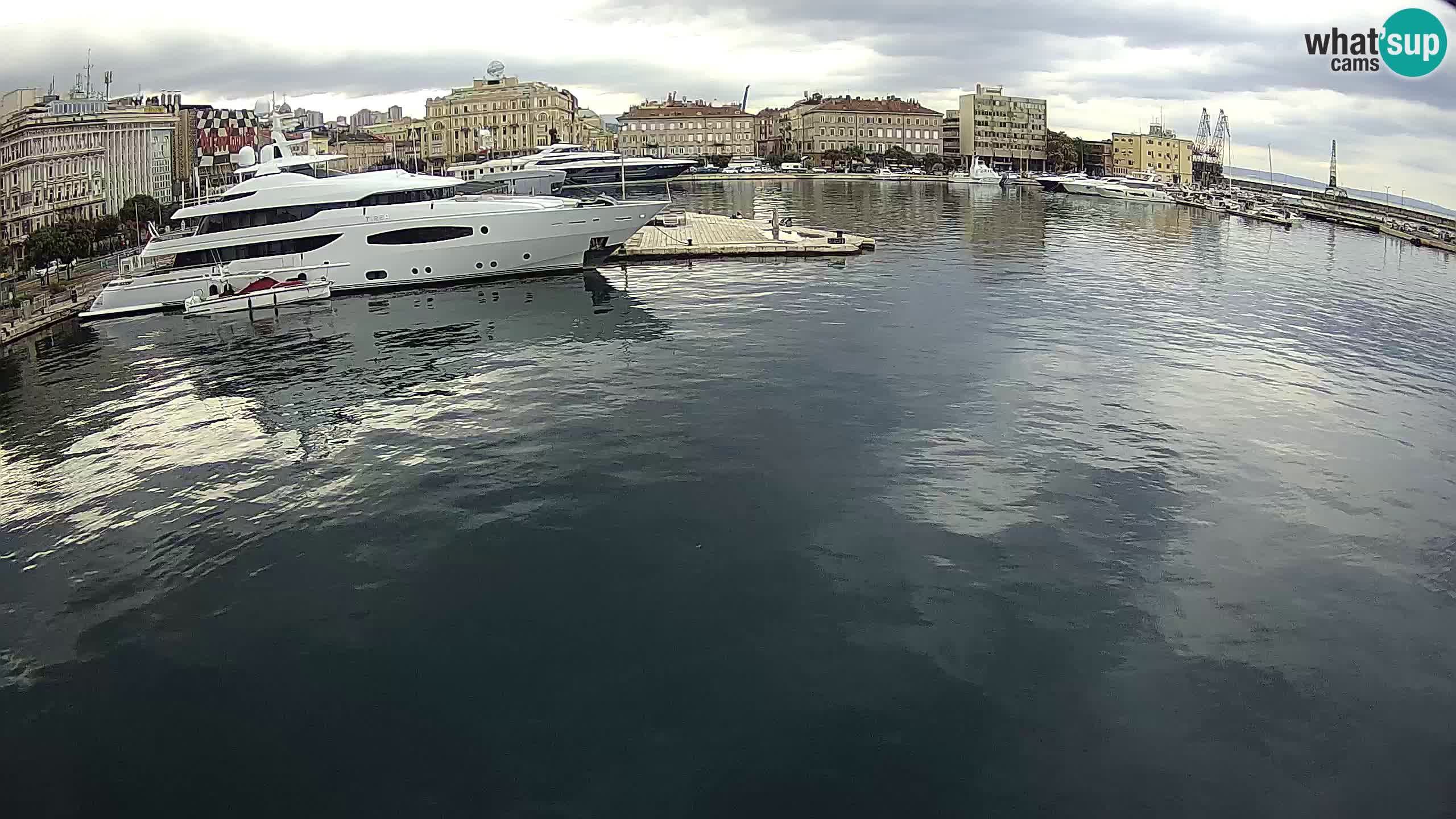 Botel Marina cámara web en vivo Rijeka