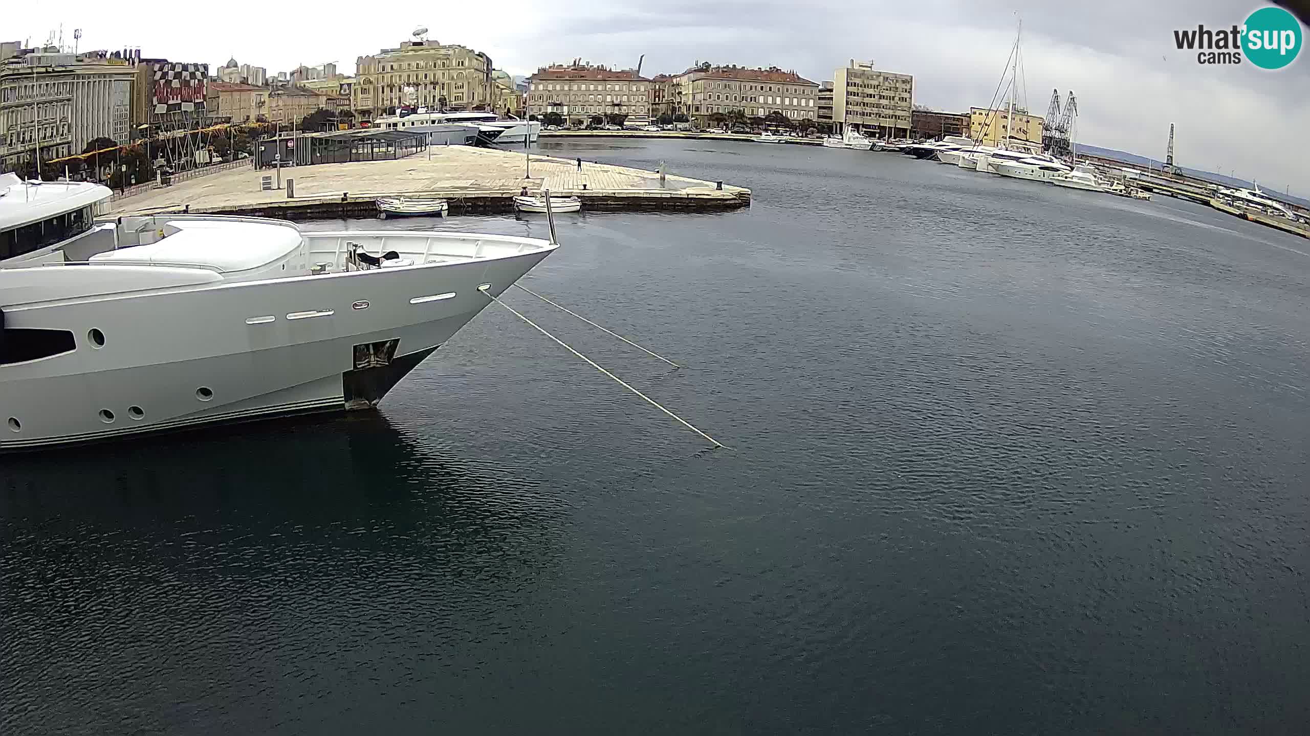 Botel Marina cámara web en vivo Rijeka