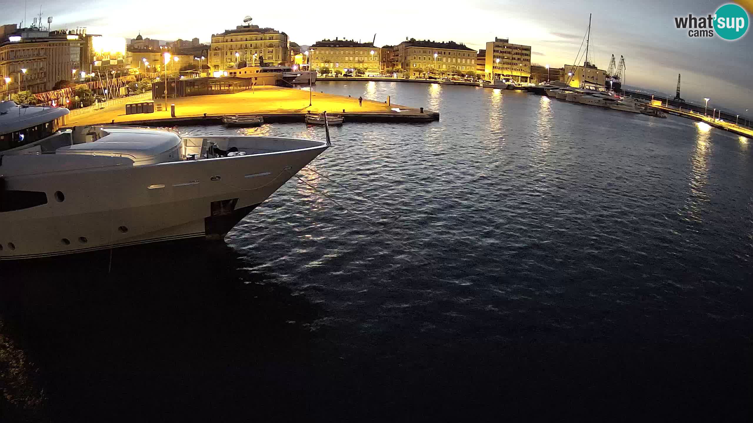 Botel Marina cámara web en vivo Rijeka