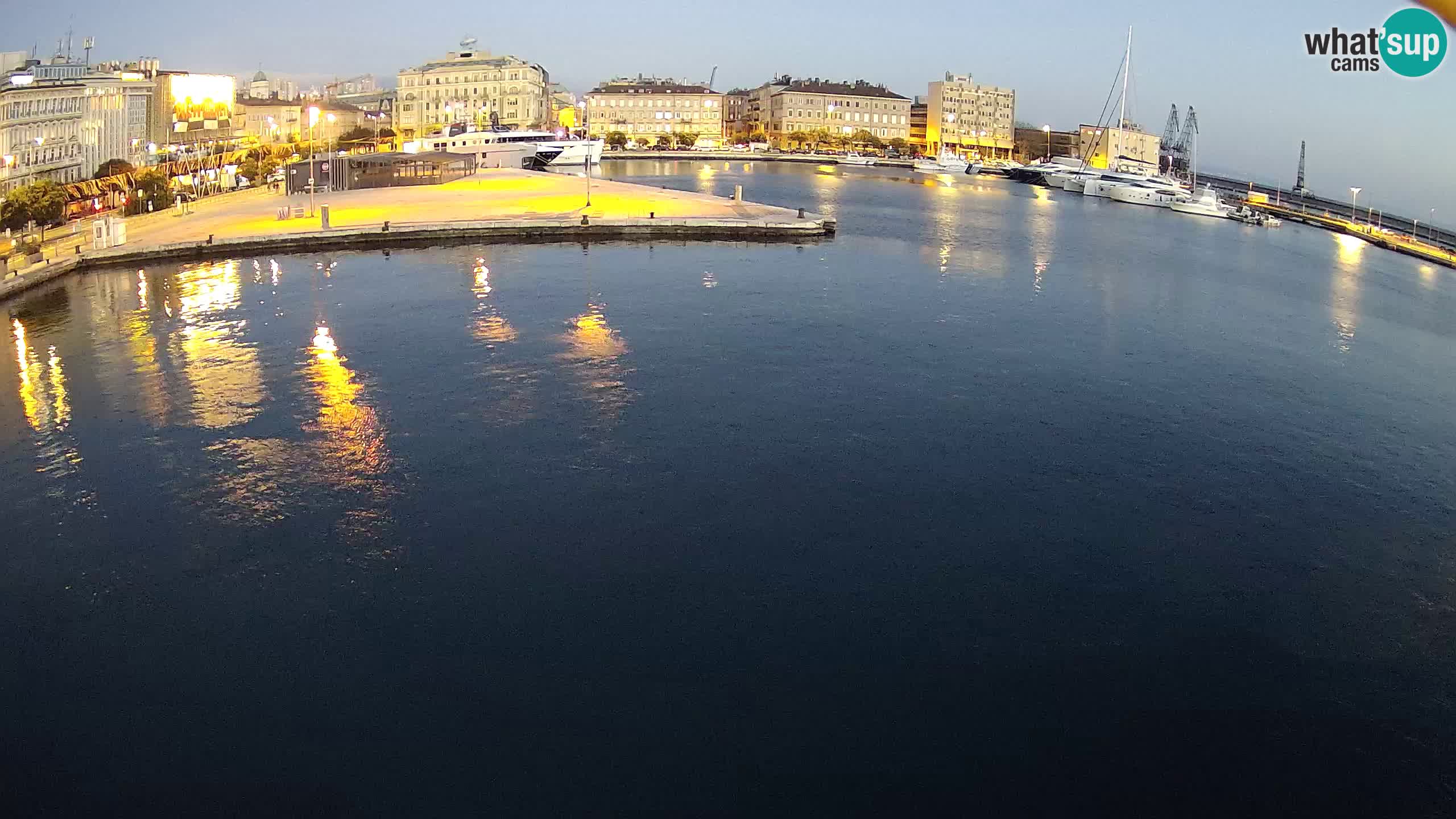 Botel Marina – Rijeka live cam