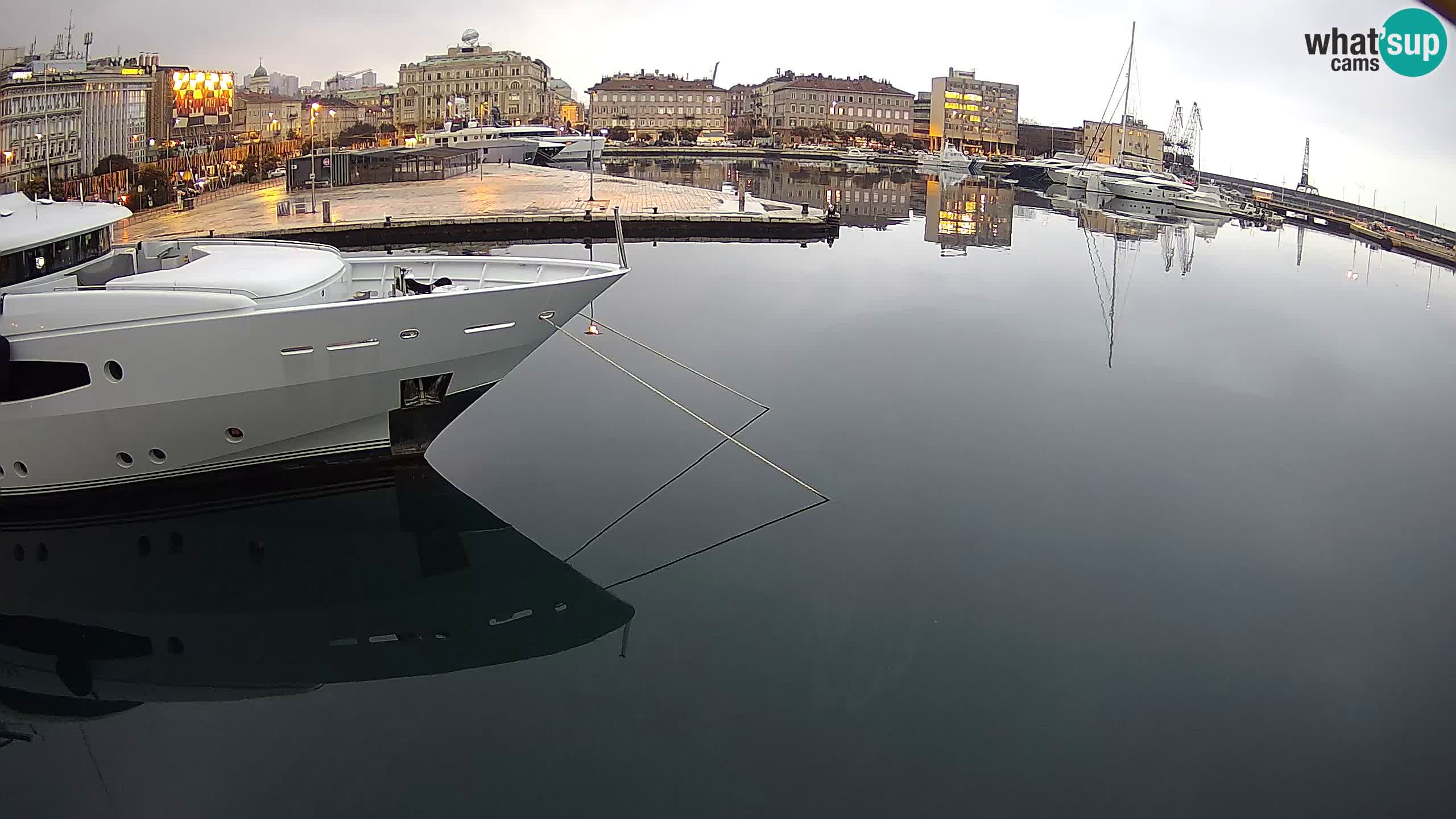 Botel Marina – Rijeka live cam