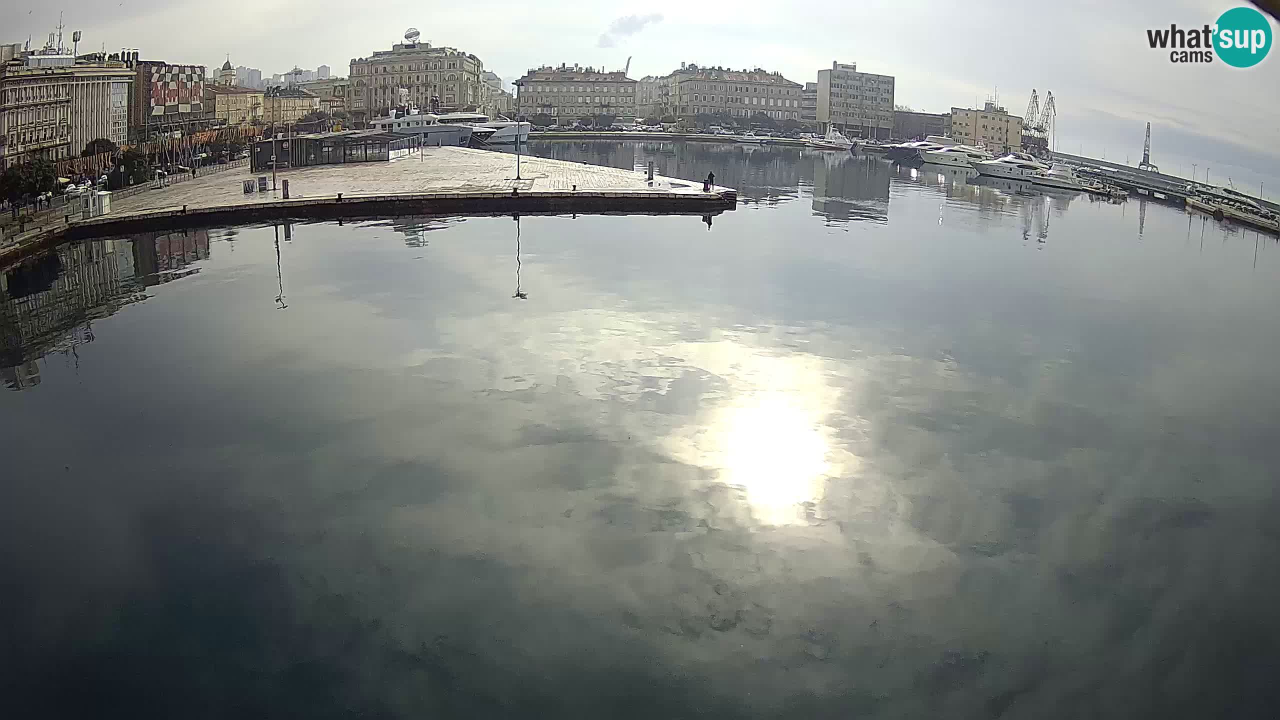 Botel Marina cámara web en vivo Rijeka