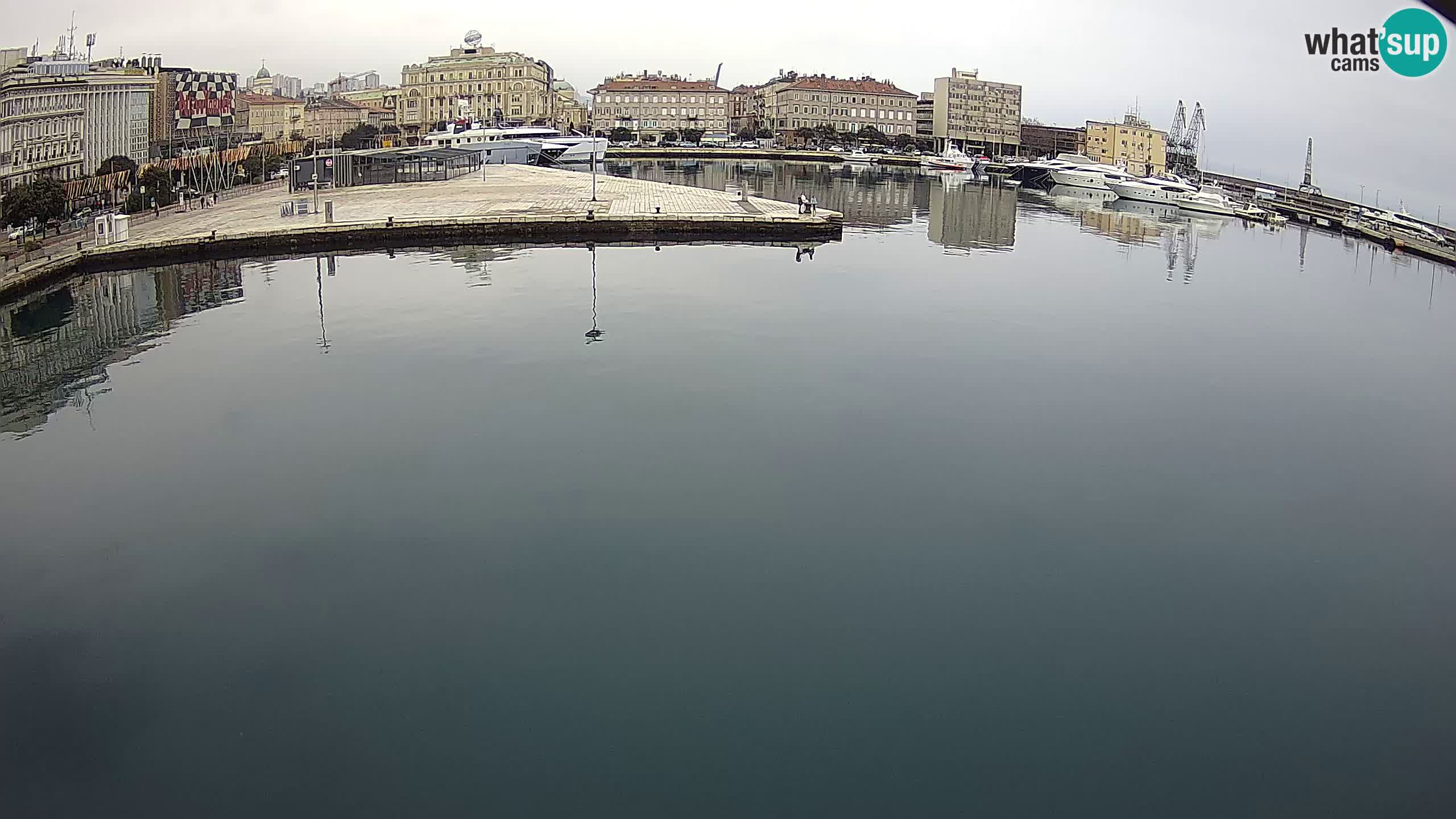 Reka – Botel Marina spletna kamera