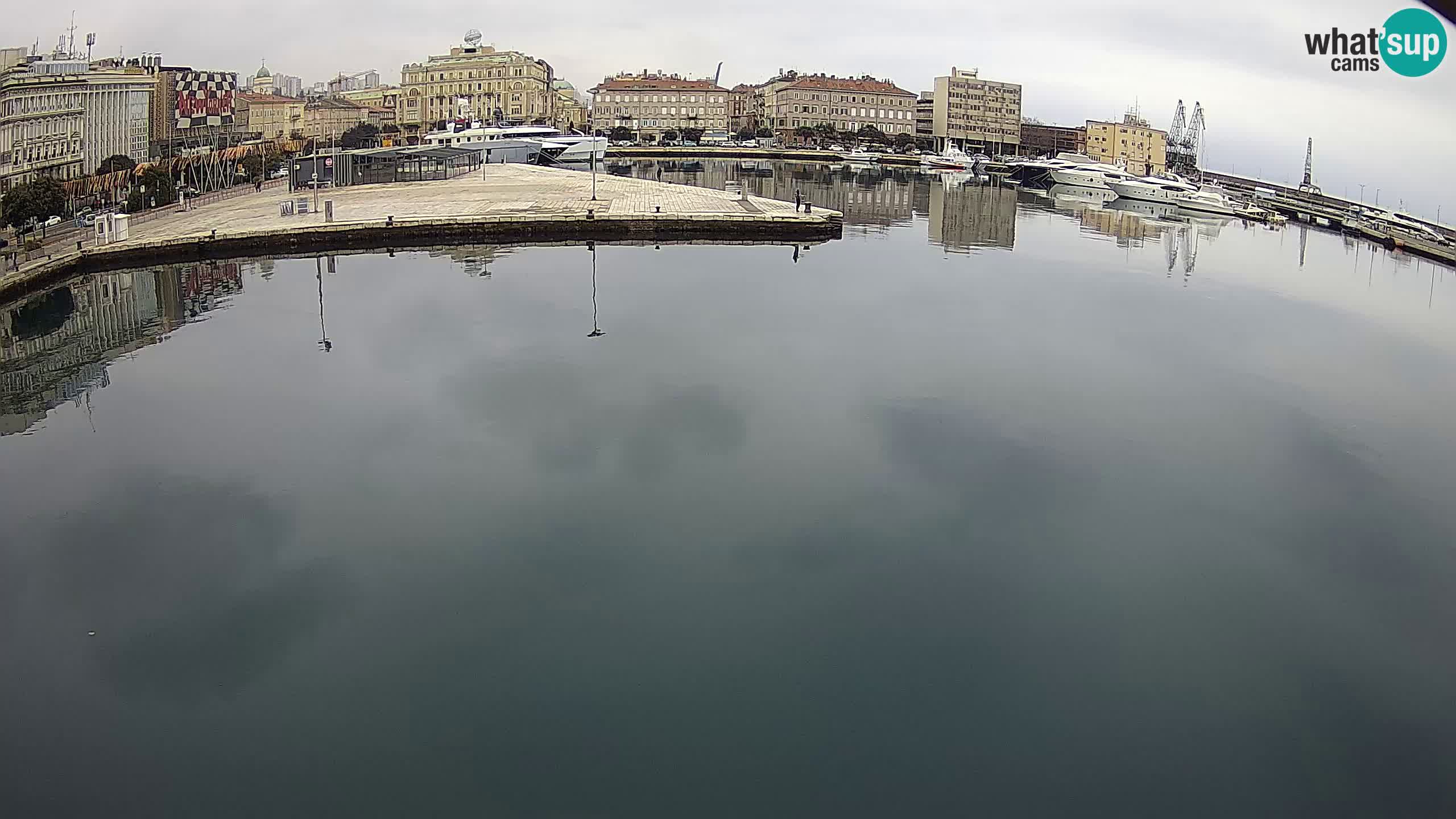 Botel Marina – Rijeka live cam