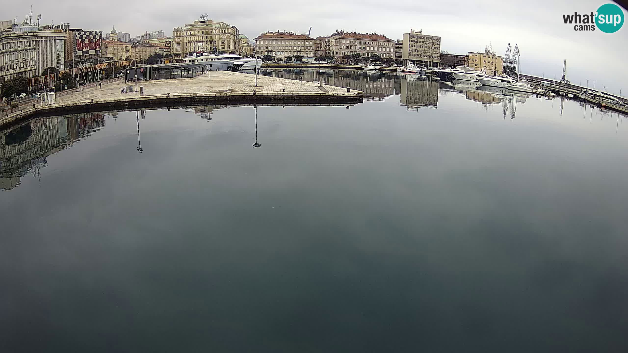 Botel Marina – Rijeka webcam