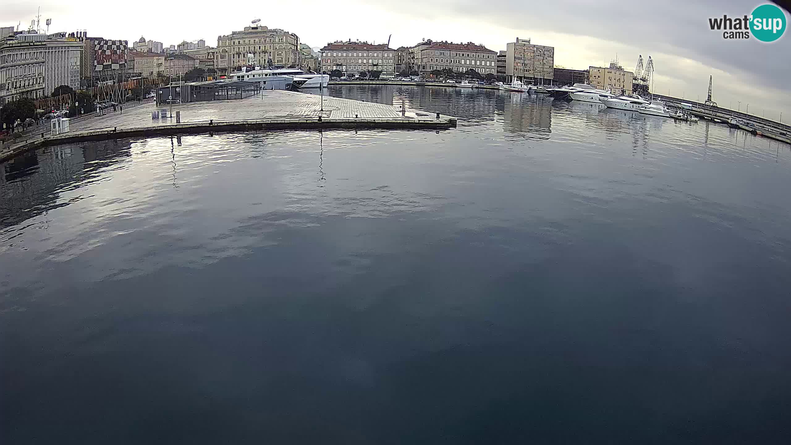 Botel Marina cámara web en vivo Rijeka