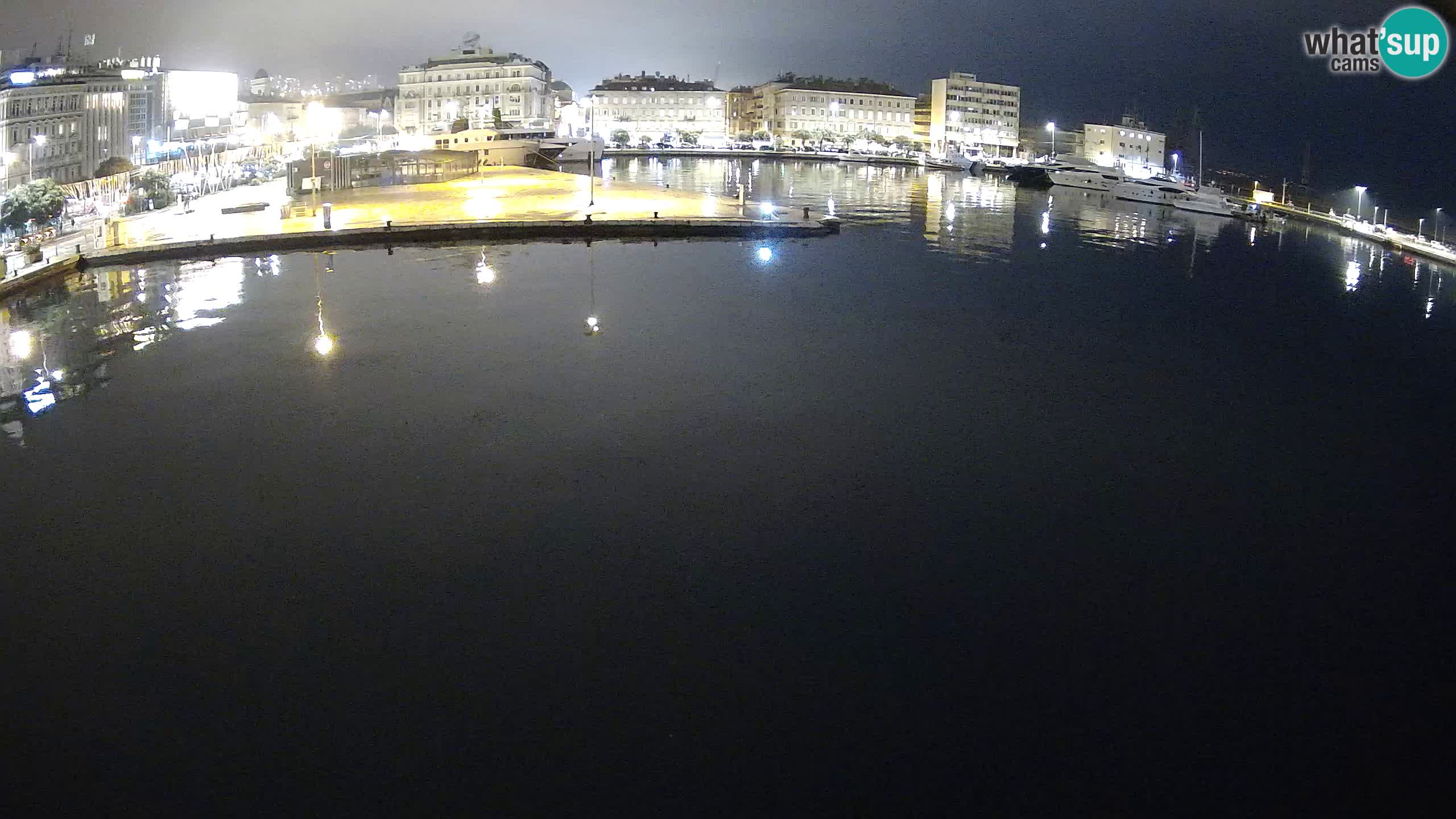 Reka – Botel Marina spletna kamera