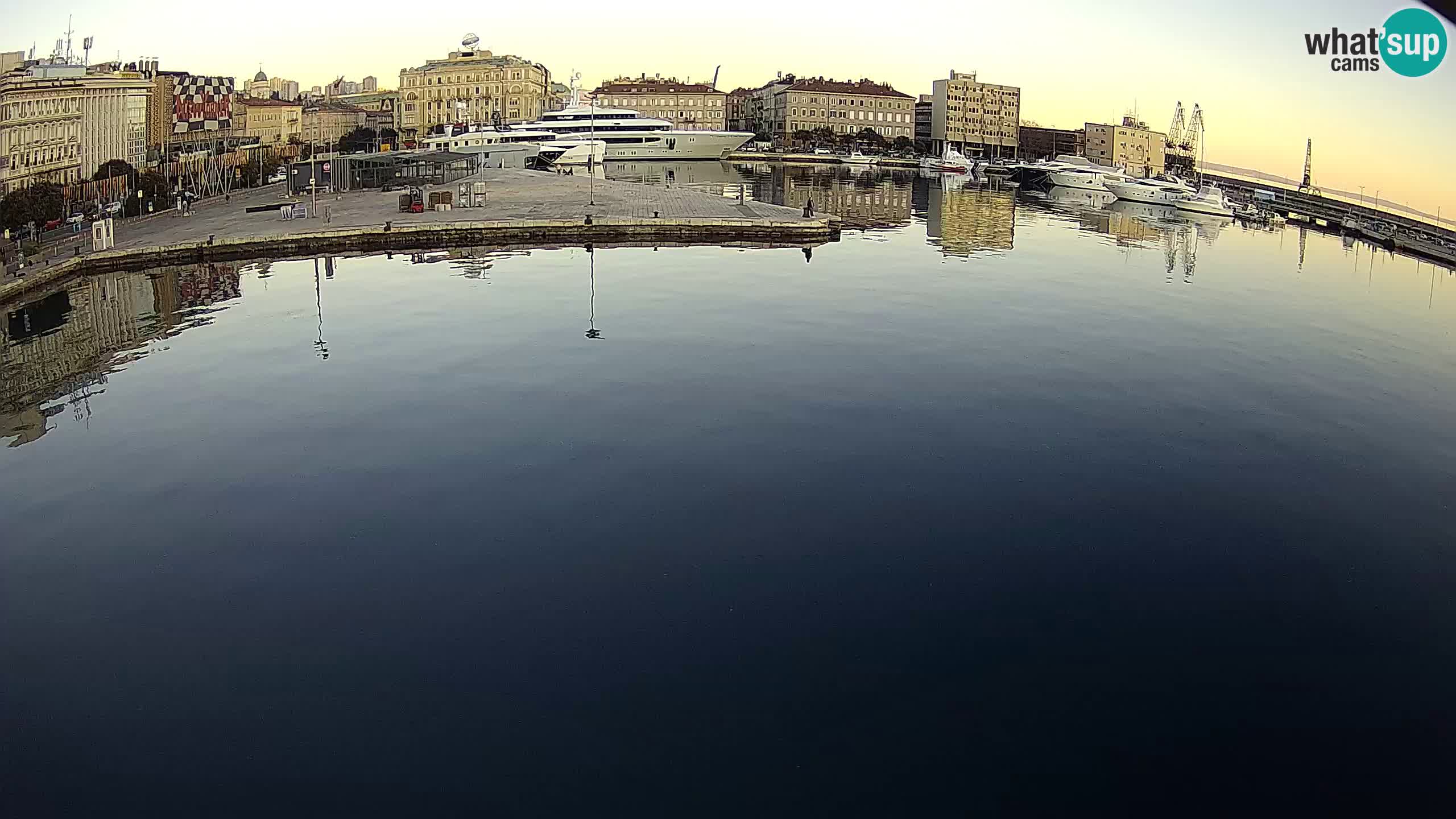 Rijeka – Botel Marina web kamera