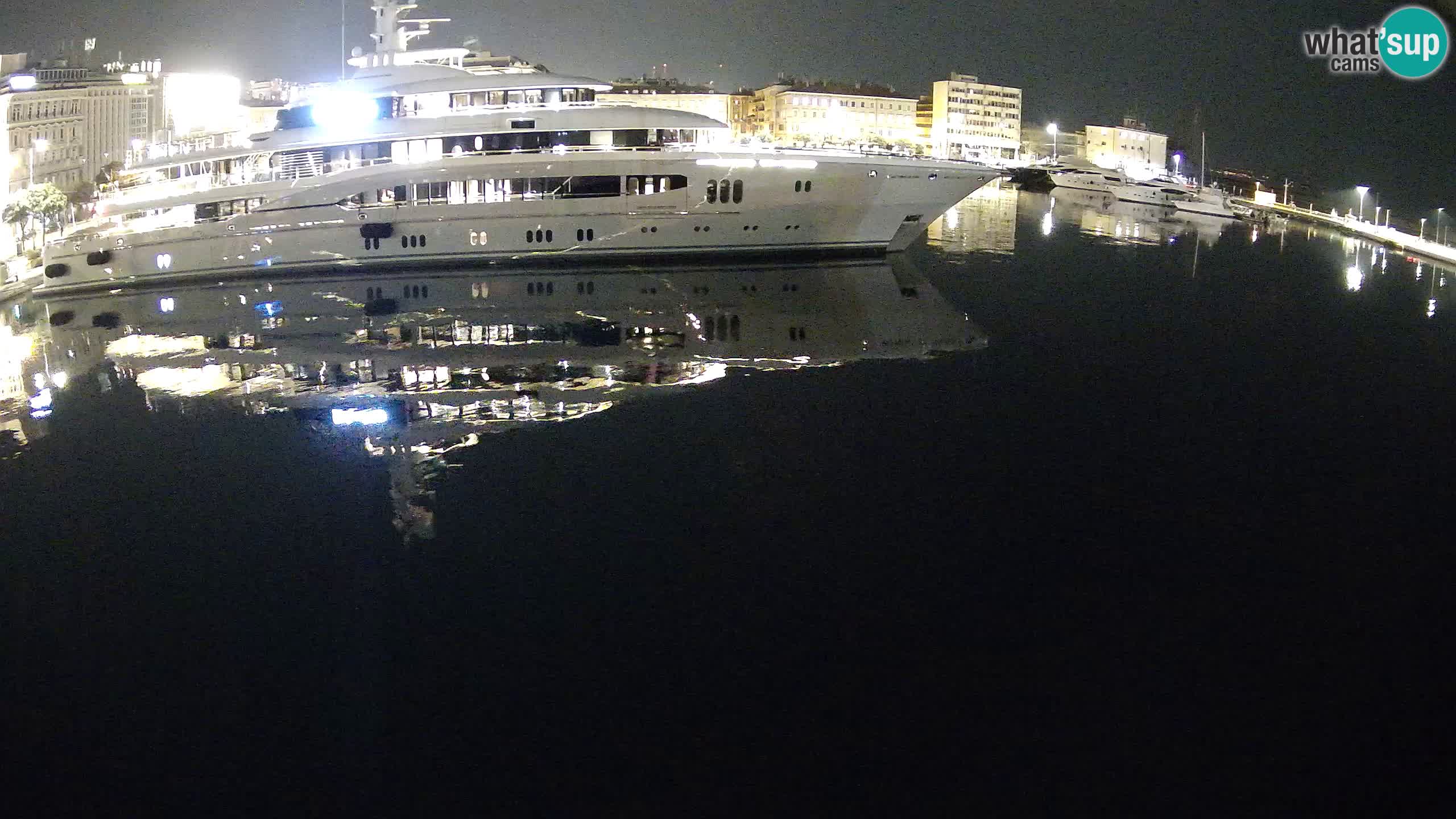 Botel Marina cámara web en vivo Rijeka