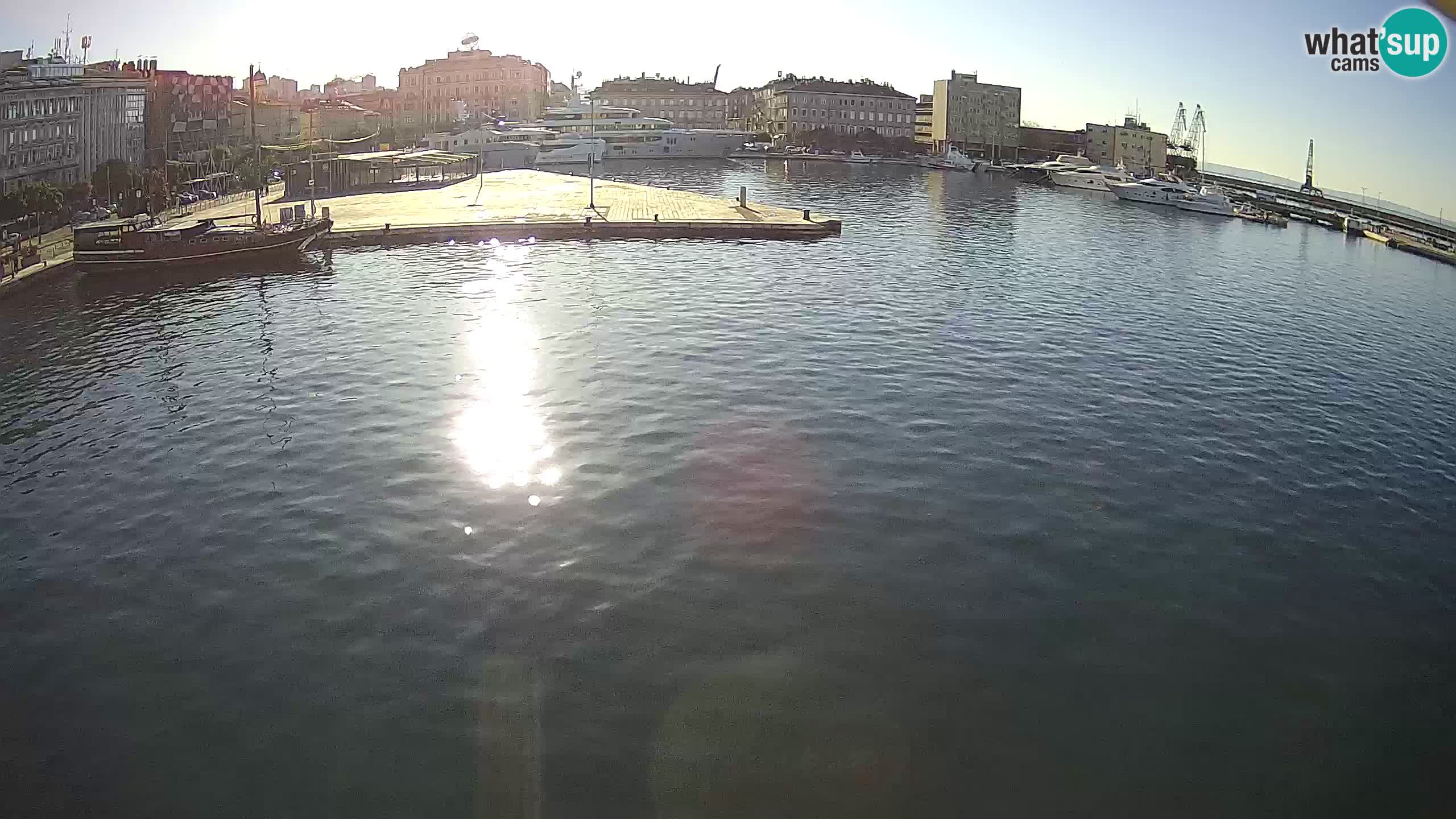 Rijeka – Botel Marina webcam en direct