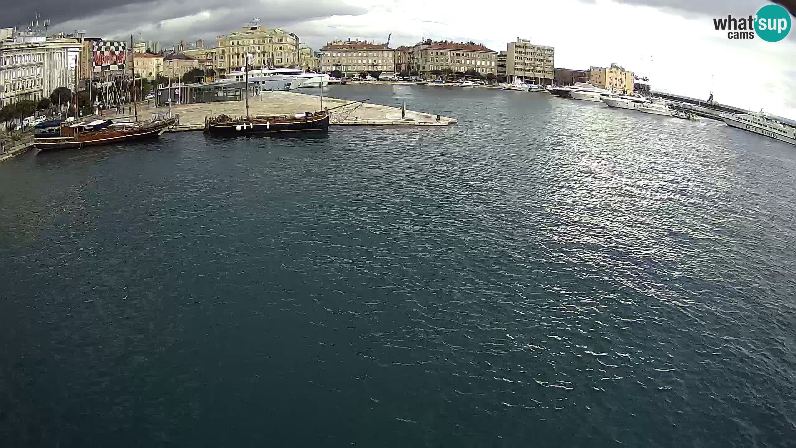 Botel Marina – Rijeka webcam