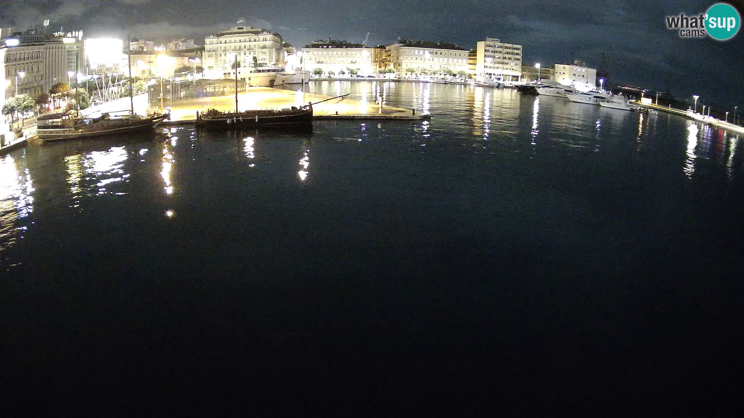 Botel Marina cámara web en vivo Rijeka