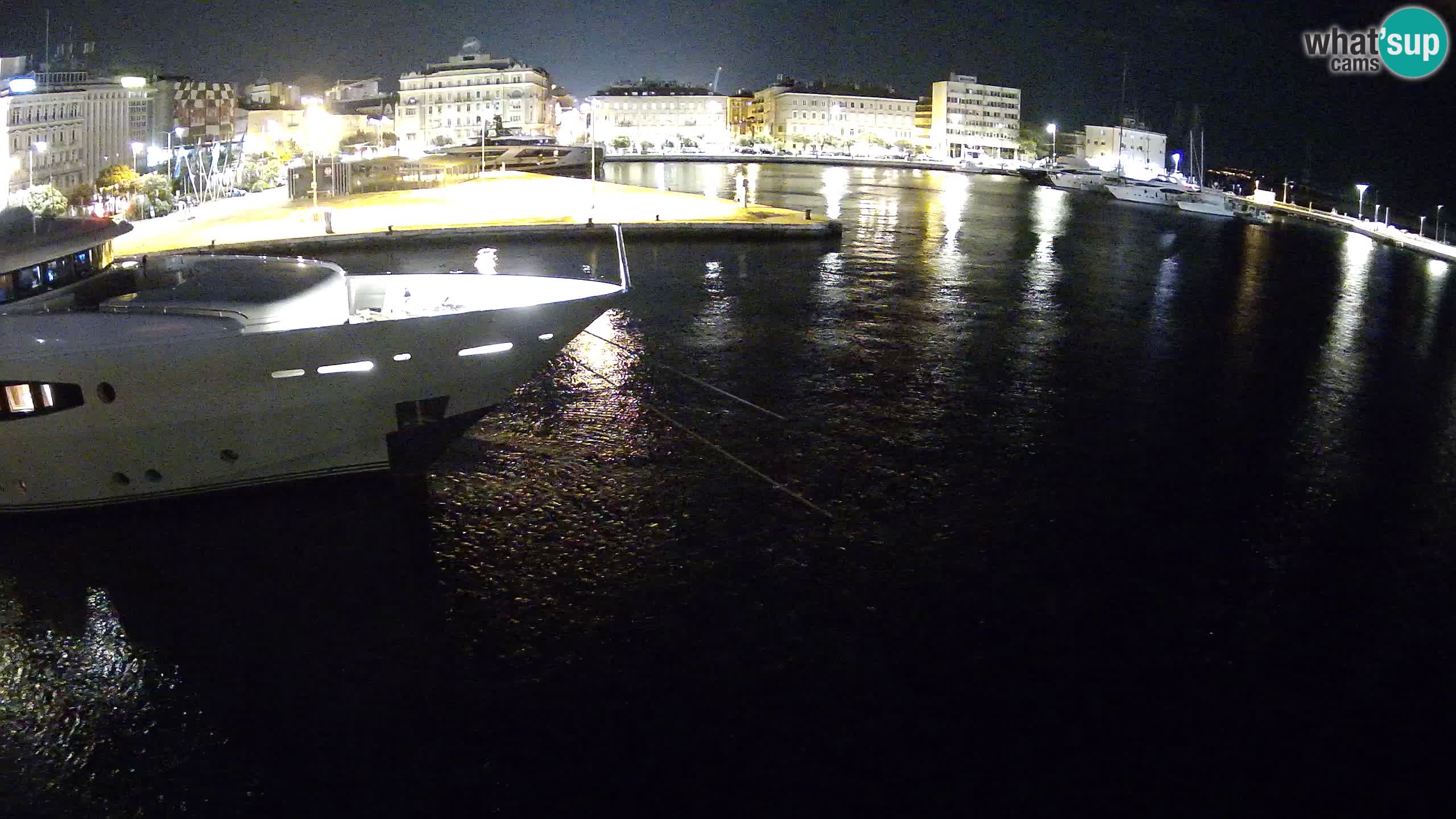 Reka – Botel Marina spletna kamera