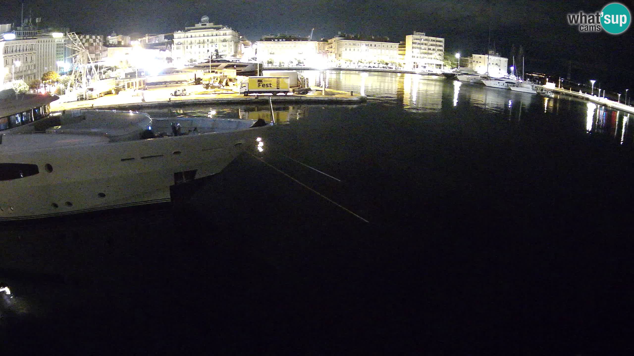 Reka – Botel Marina spletna kamera