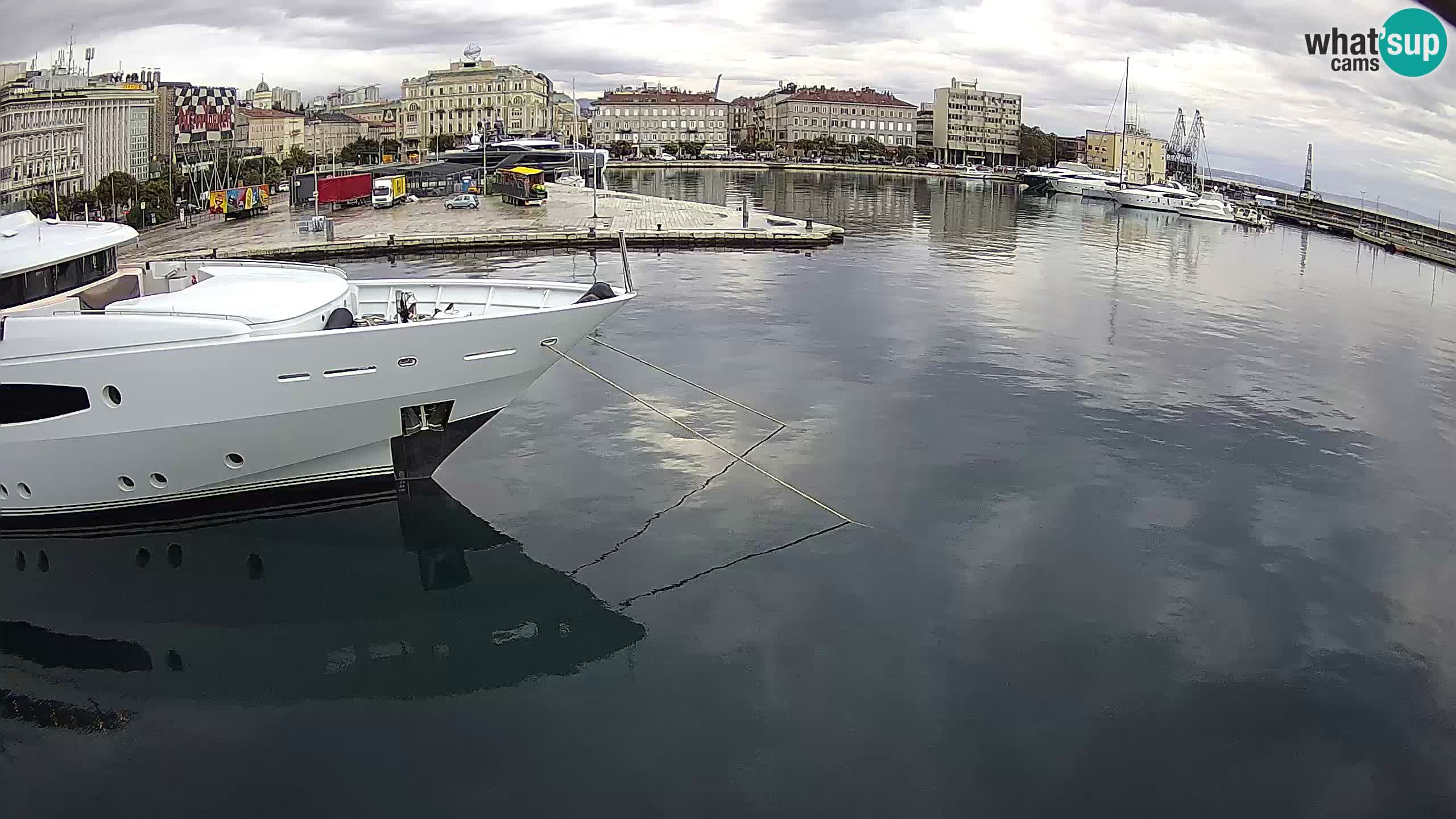 Botel Marina cámara web en vivo Rijeka