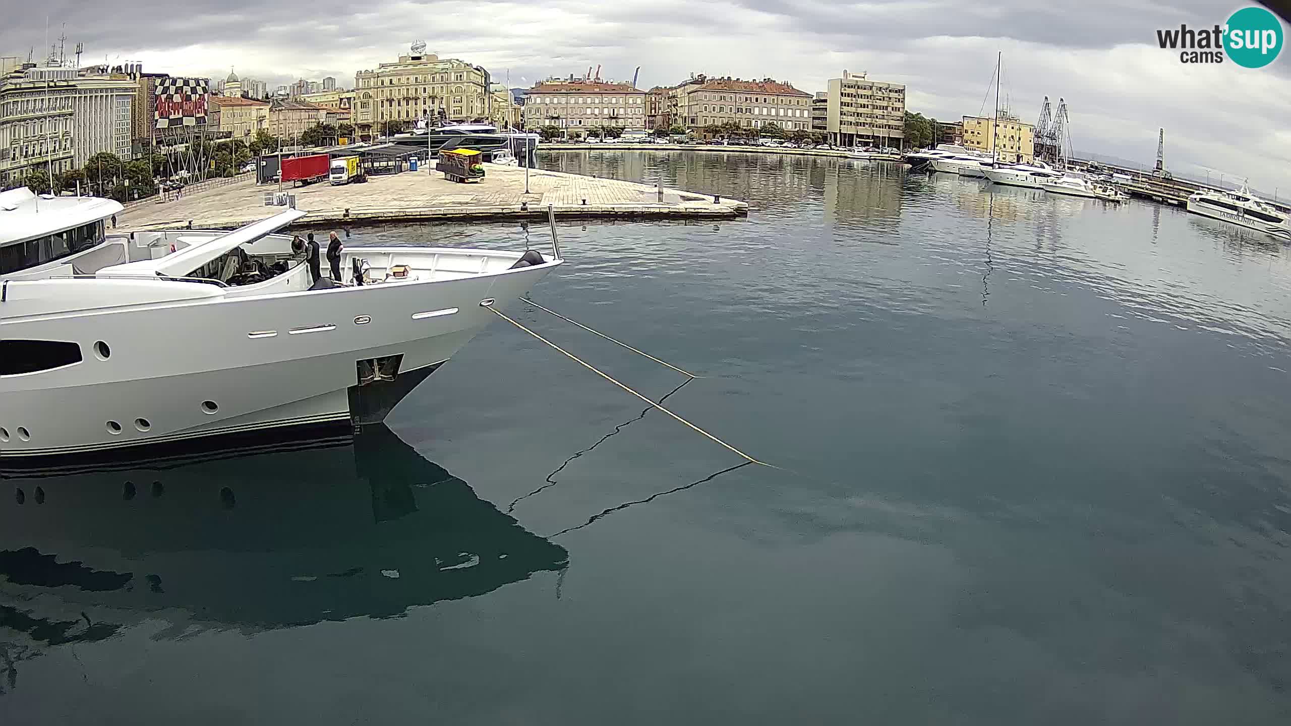 Reka – Botel Marina spletna kamera