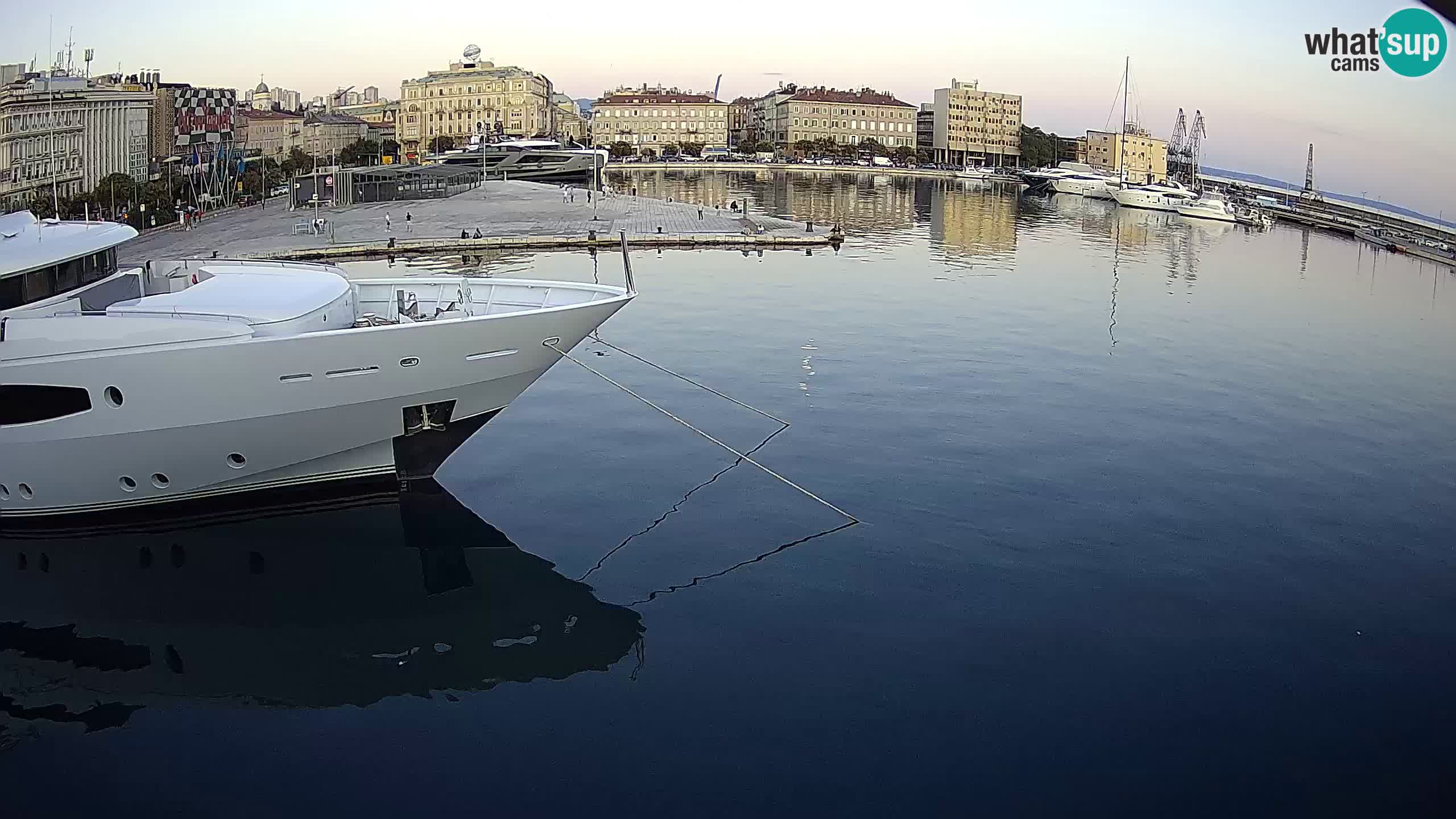 Botel Marina – Rijeka webcam