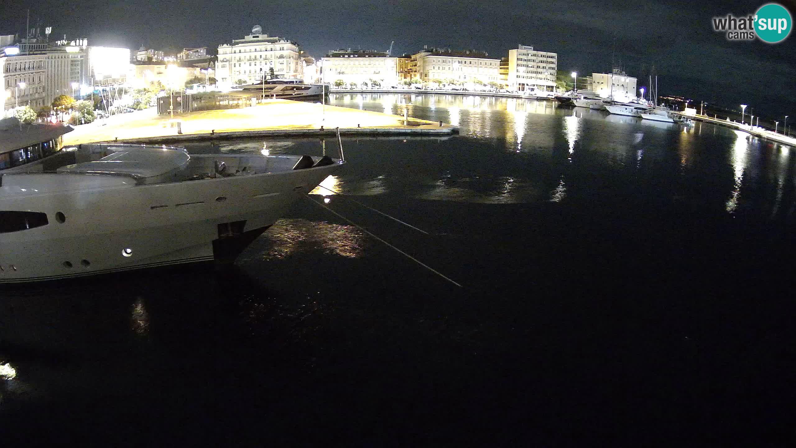 Reka – Botel Marina spletna kamera