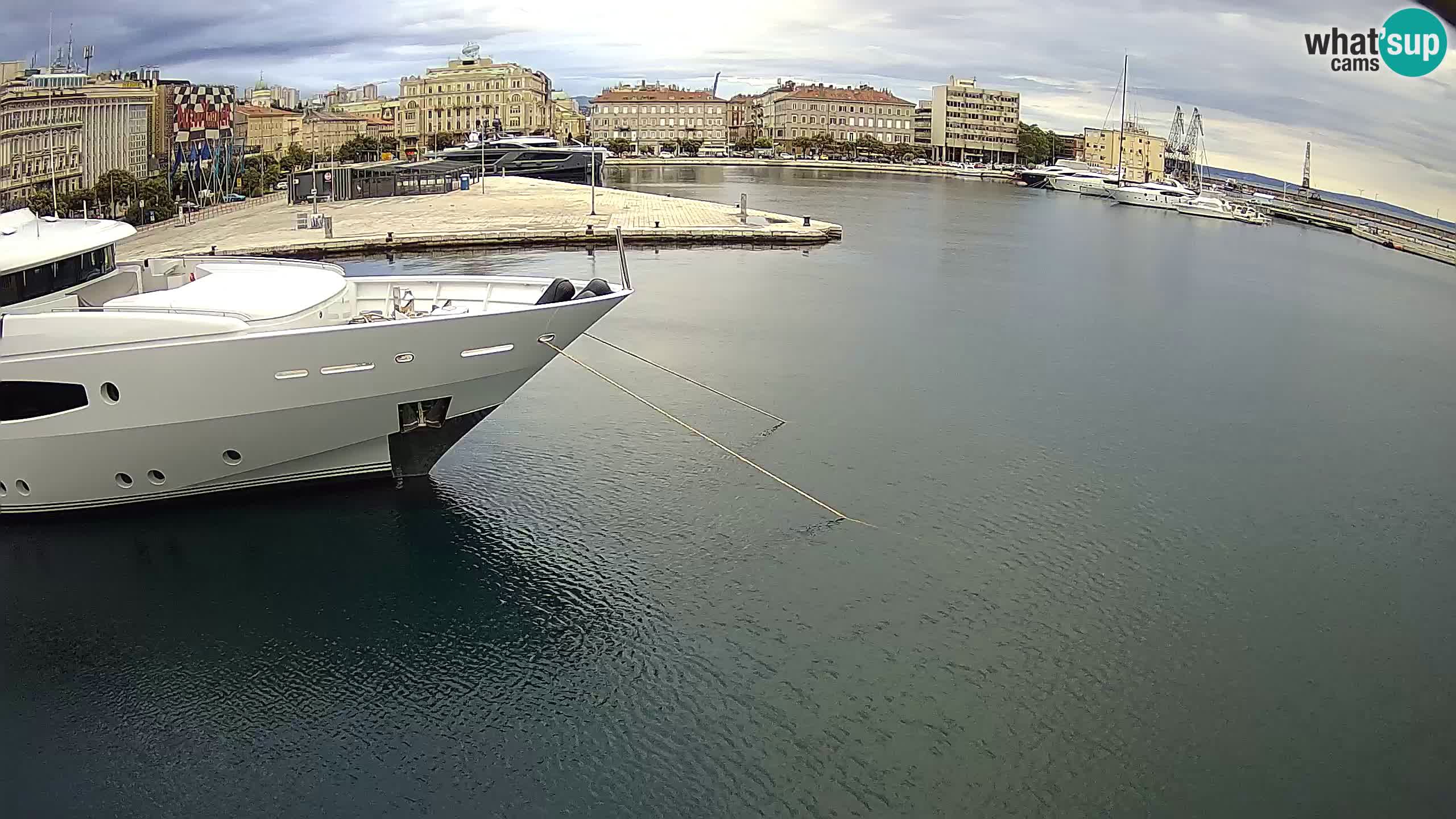 Reka – Botel Marina spletna kamera