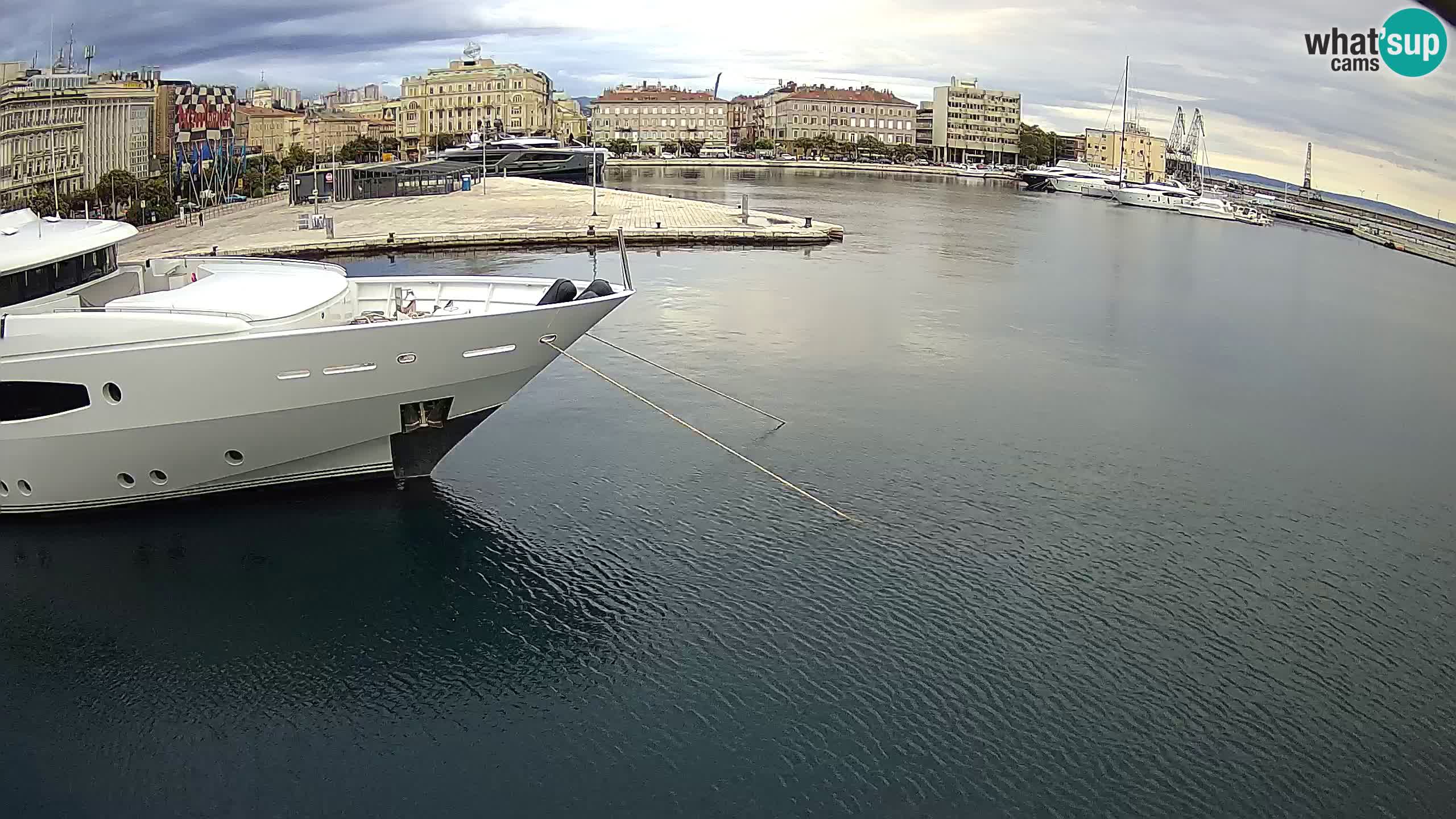 Reka – Botel Marina spletna kamera