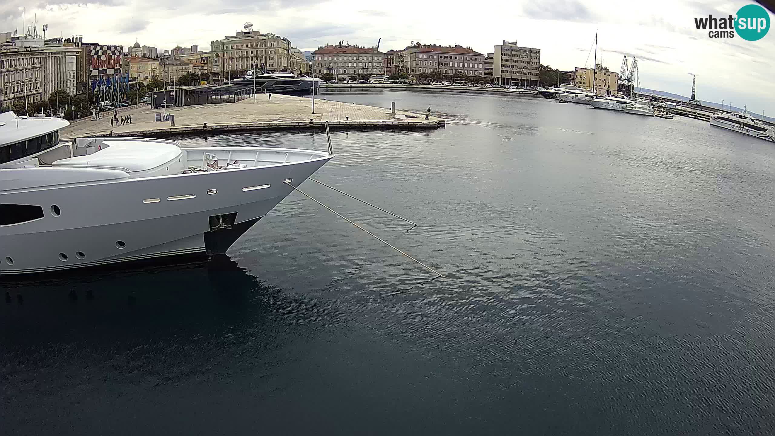 Reka – Botel Marina spletna kamera