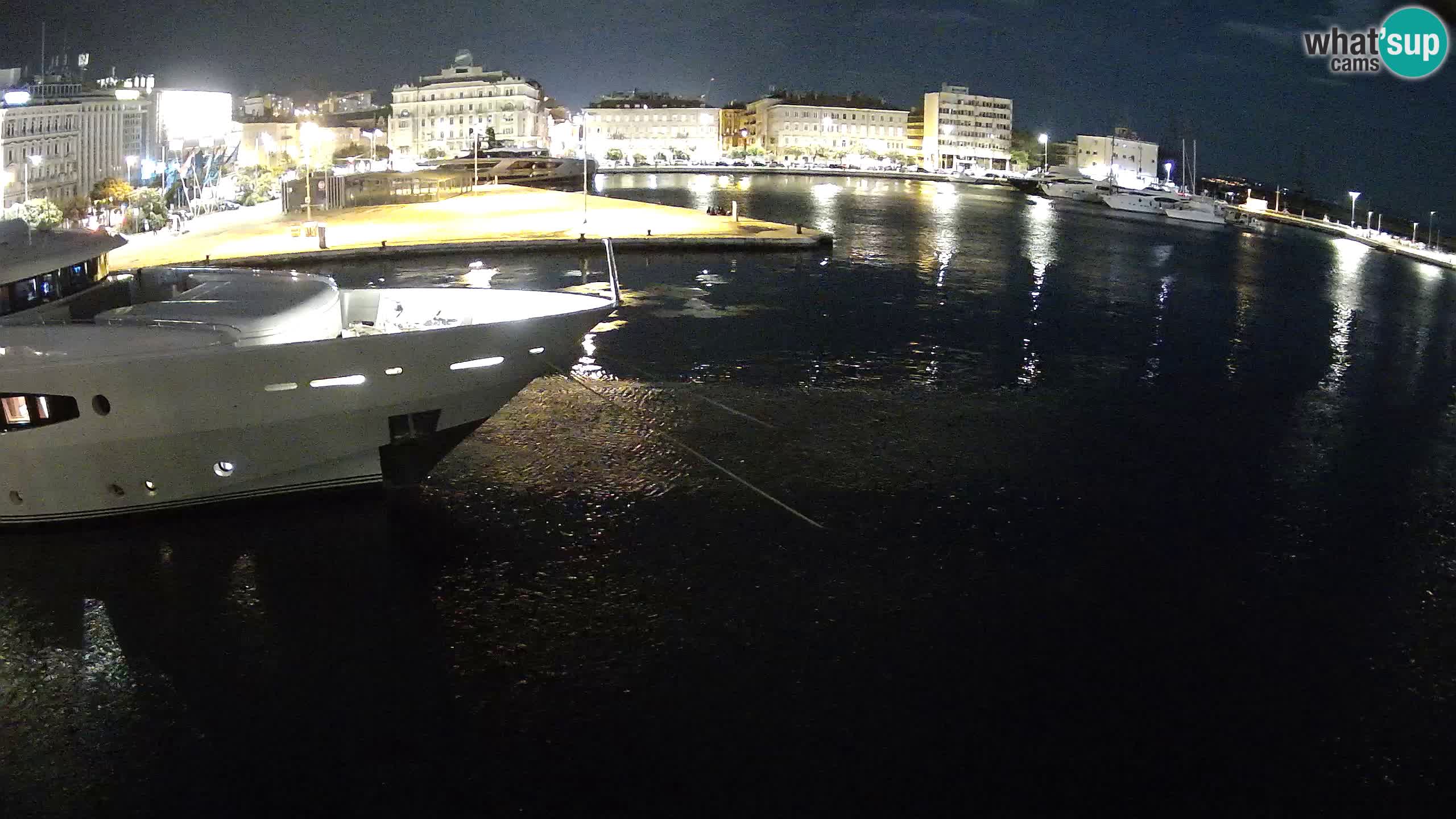 Botel Marina cámara web en vivo Rijeka