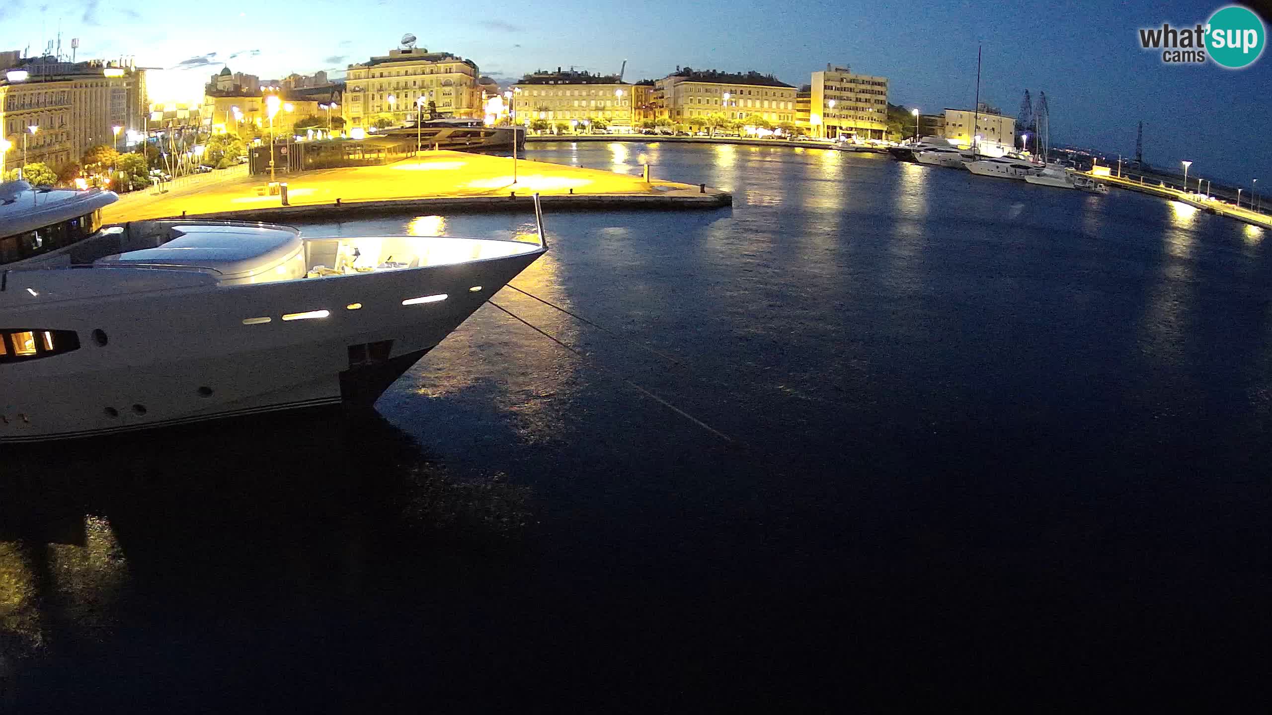 Botel Marina cámara web en vivo Rijeka
