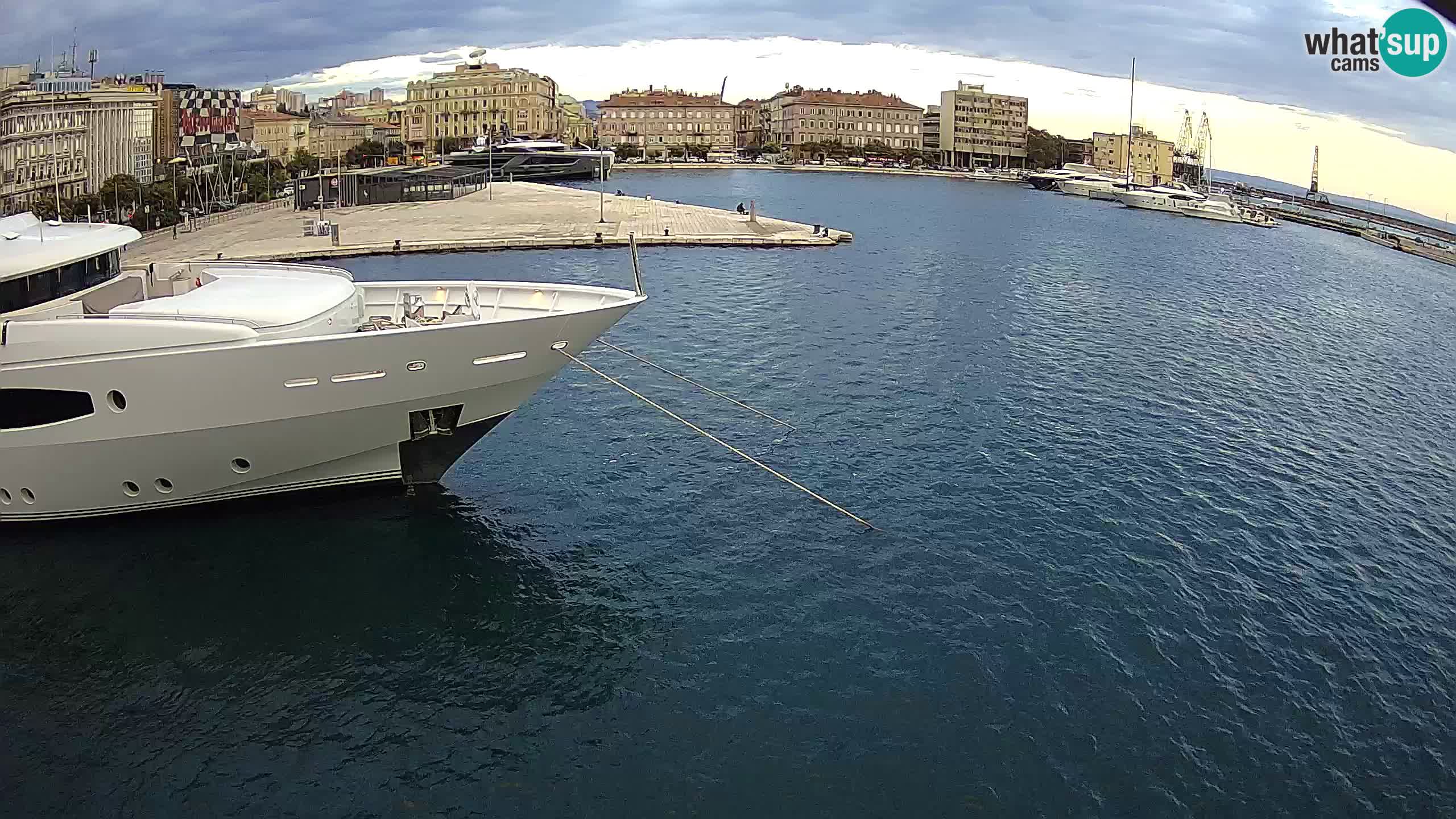 Botel Marina – Rijeka live cam