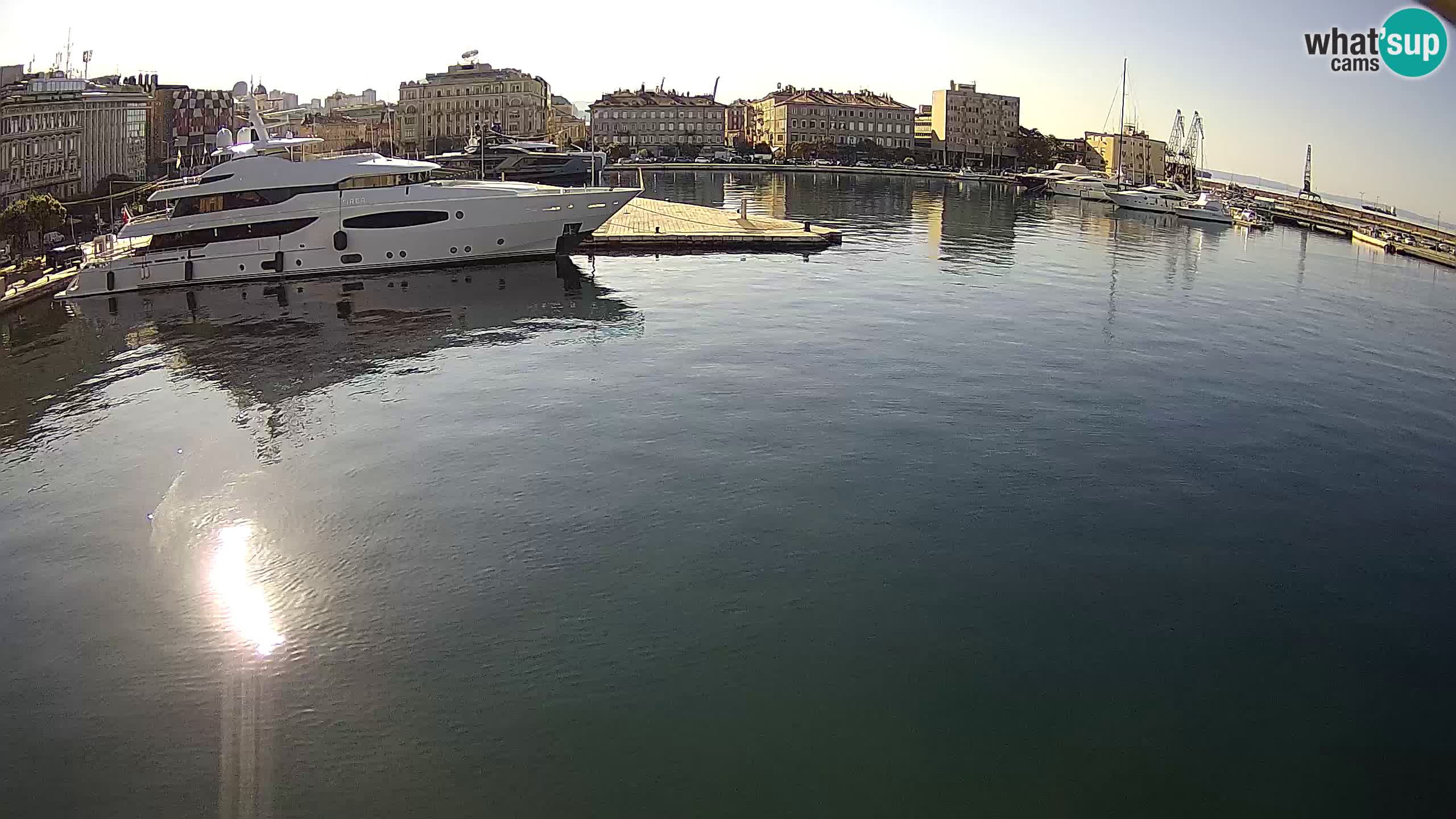 Rijeka – Botel Marina web kamera
