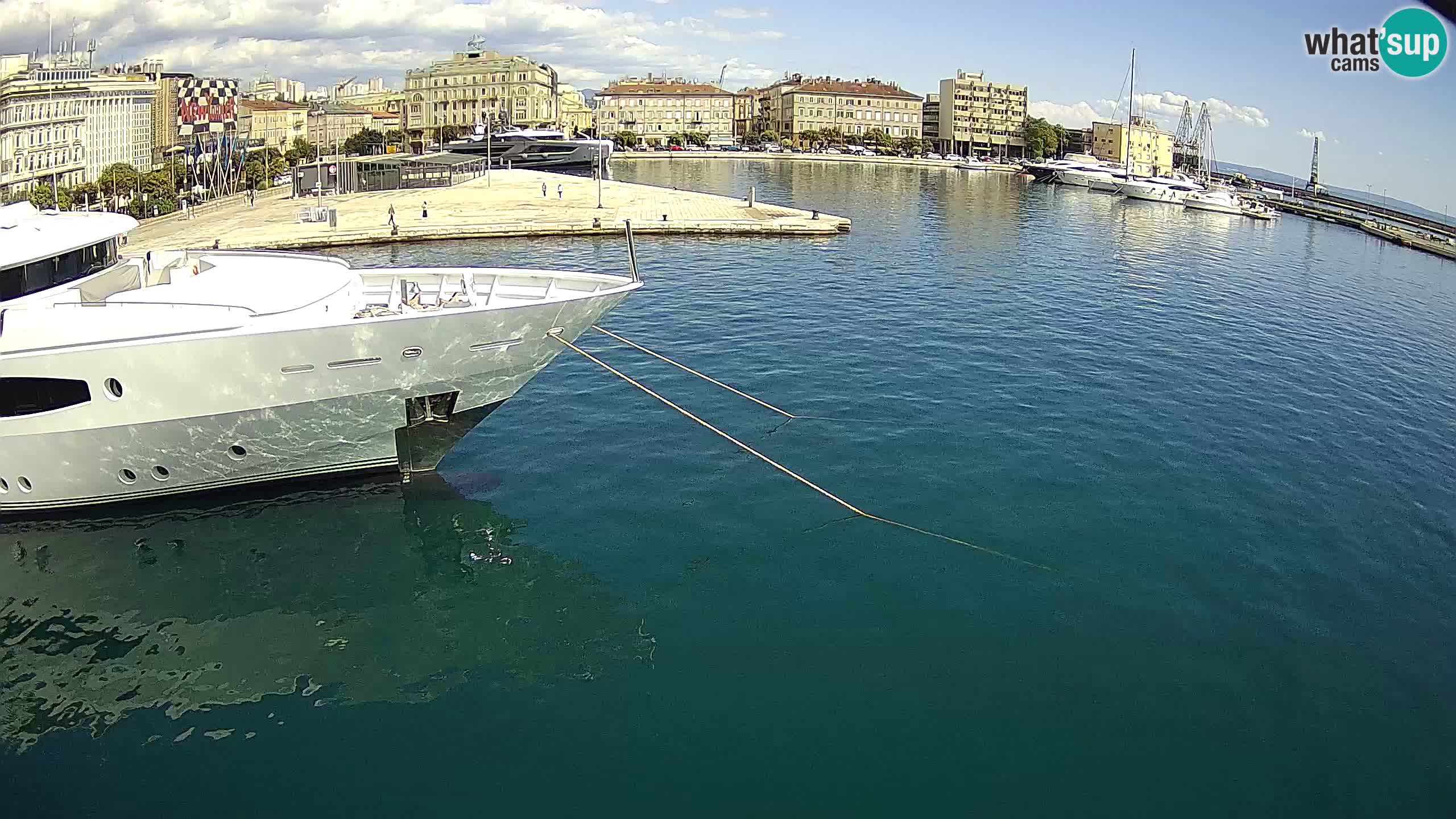 Botel Marina cámara web en vivo Rijeka
